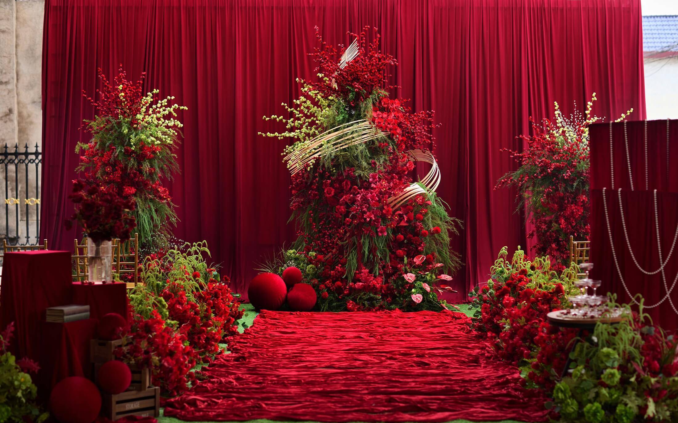 『初见婚礼定制』红绿撞色简约喜庆农村婚礼