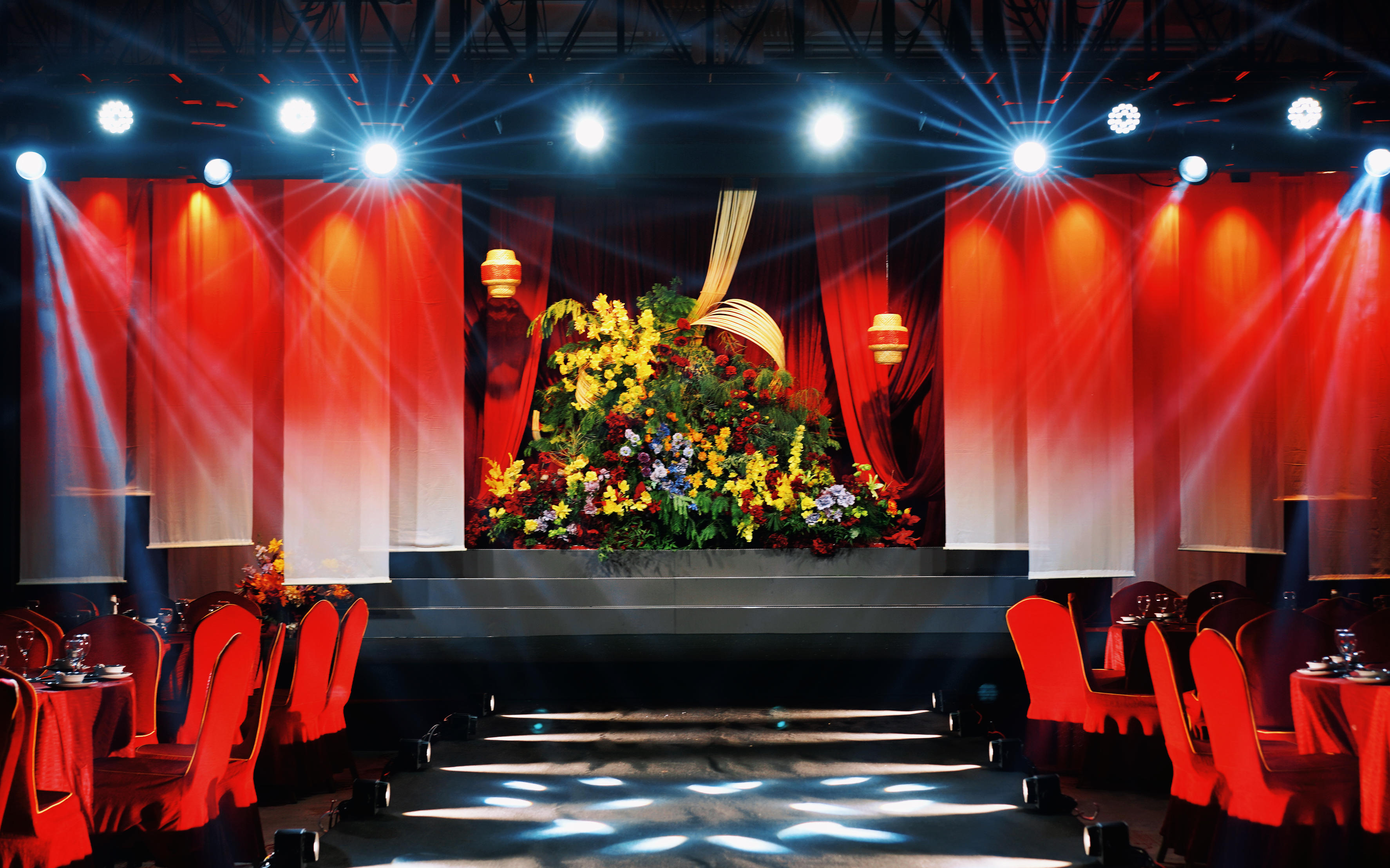 潜山婚庆 一 高级红 极简风