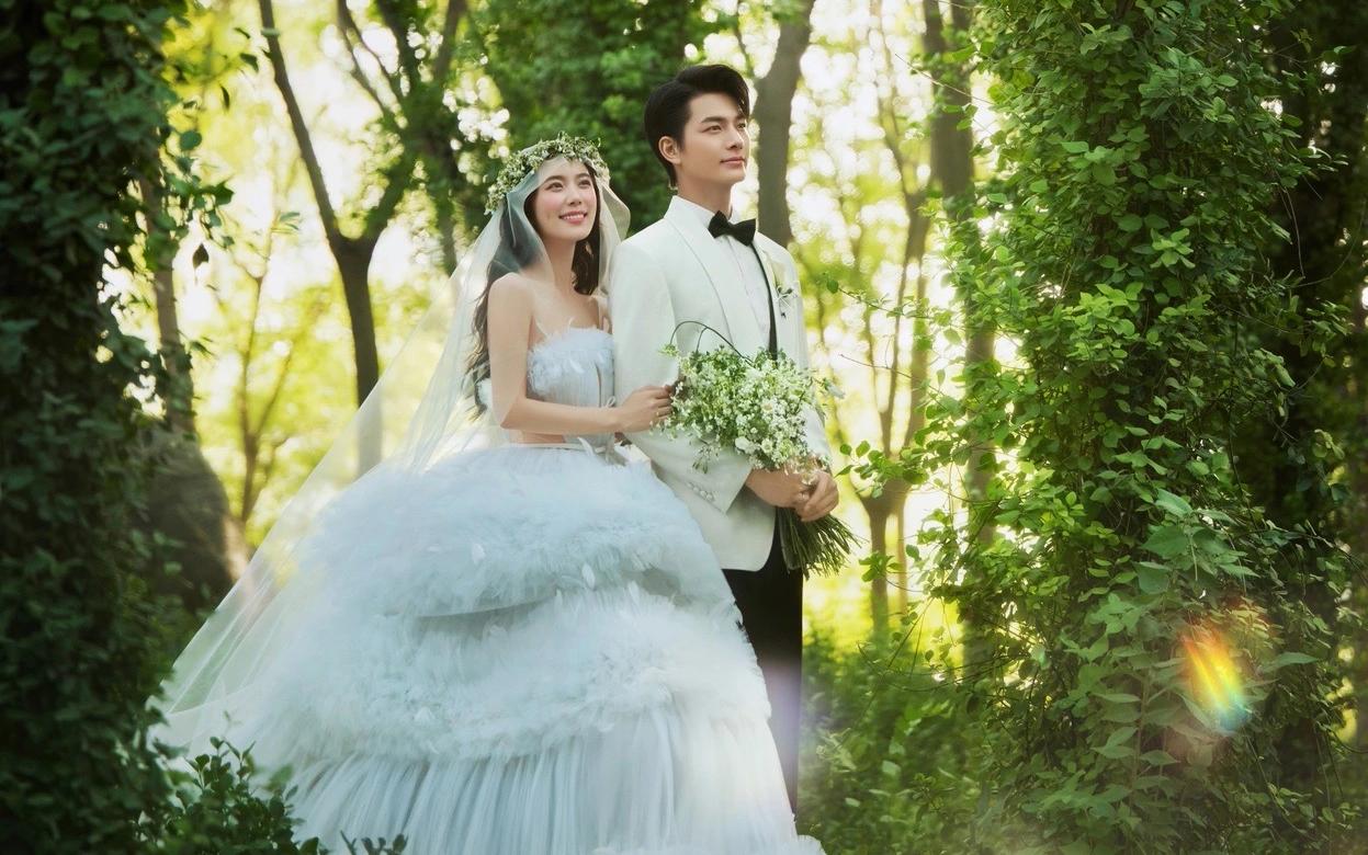 姐妹强推的森系婚纱照