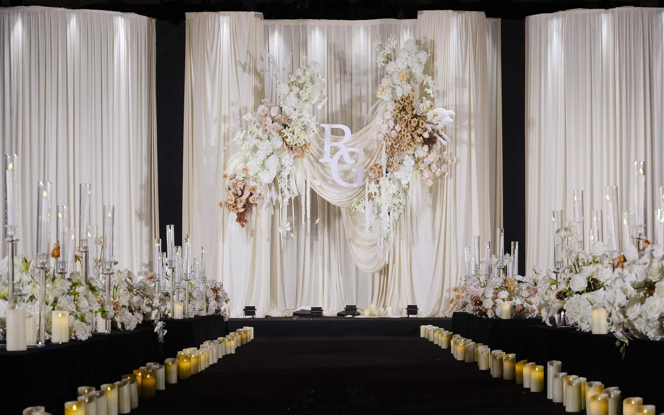 香檳色韓式布?；槎Y