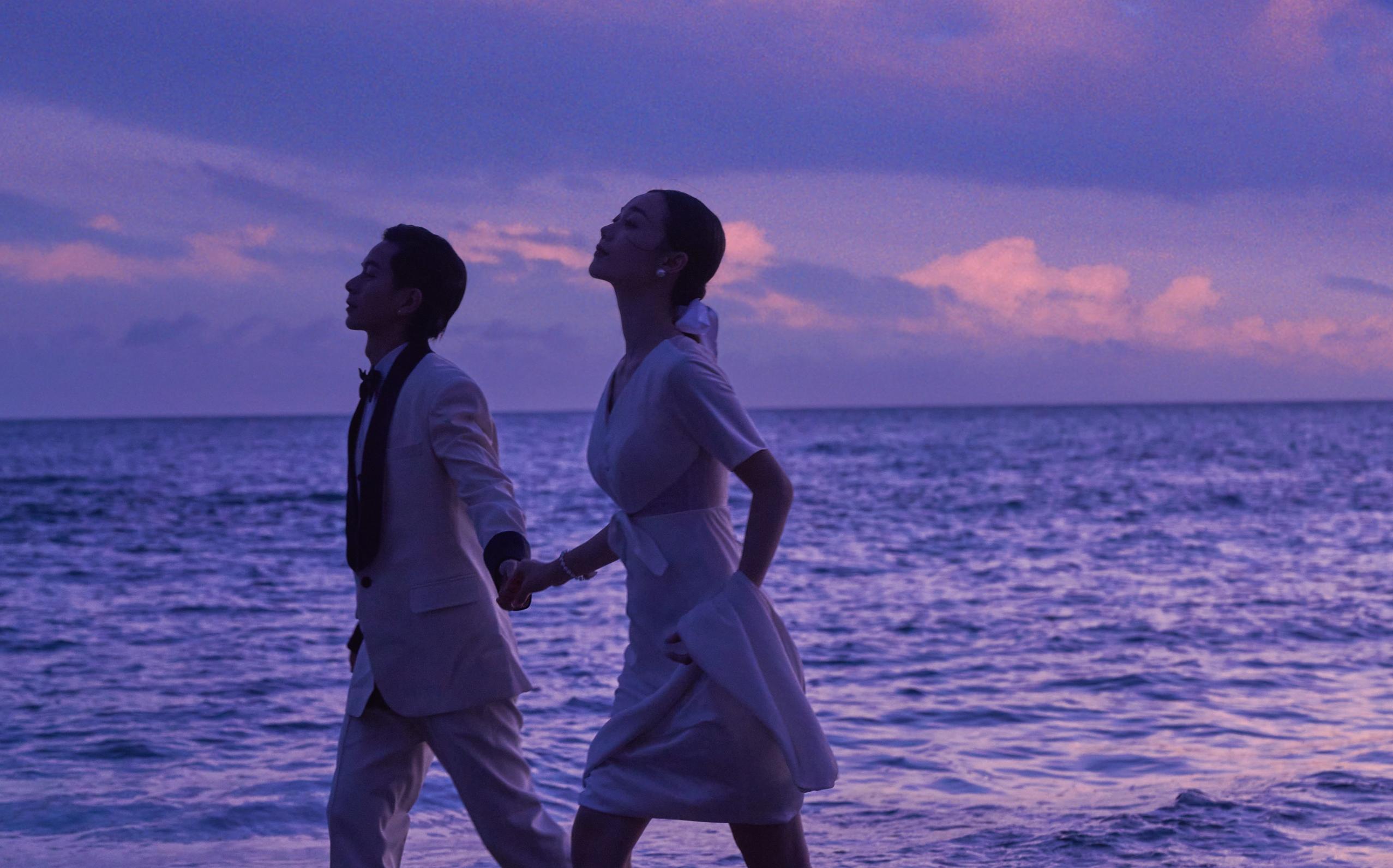 电影氛围拉满的海景婚纱照太绝了吧❗超浪漫