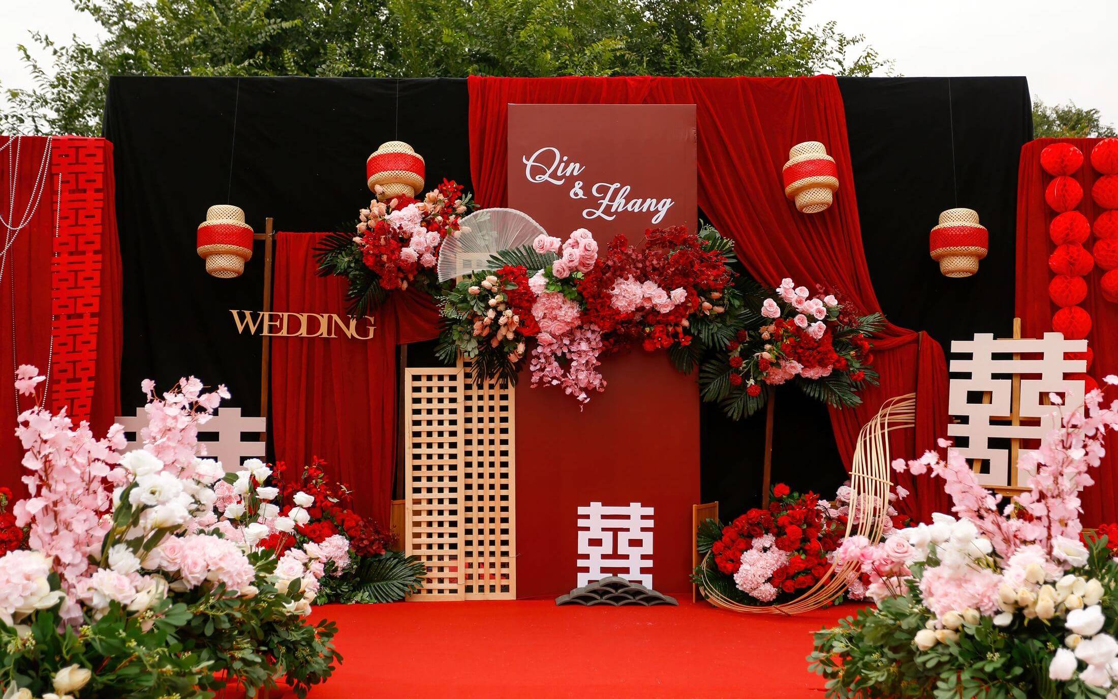 南洋風(fēng)情邂逅庭院喜宴，紅色主題浪漫滿園