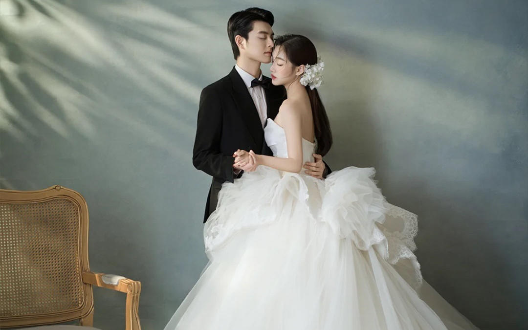 ?一生珍藏|反復(fù)愛上的油畫婚紗照