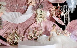 【梦中情婚】超特别!显白又出片的粉嫩南洋风婚礼！