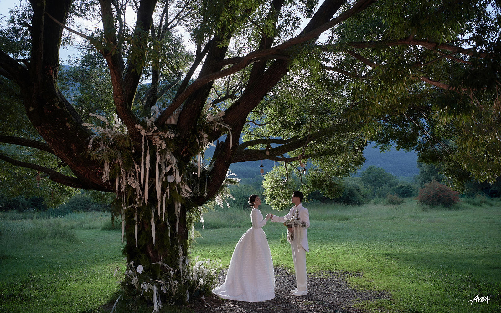 丽江样片·山顶婚纱照丨小众氛围感旅拍婚纱照