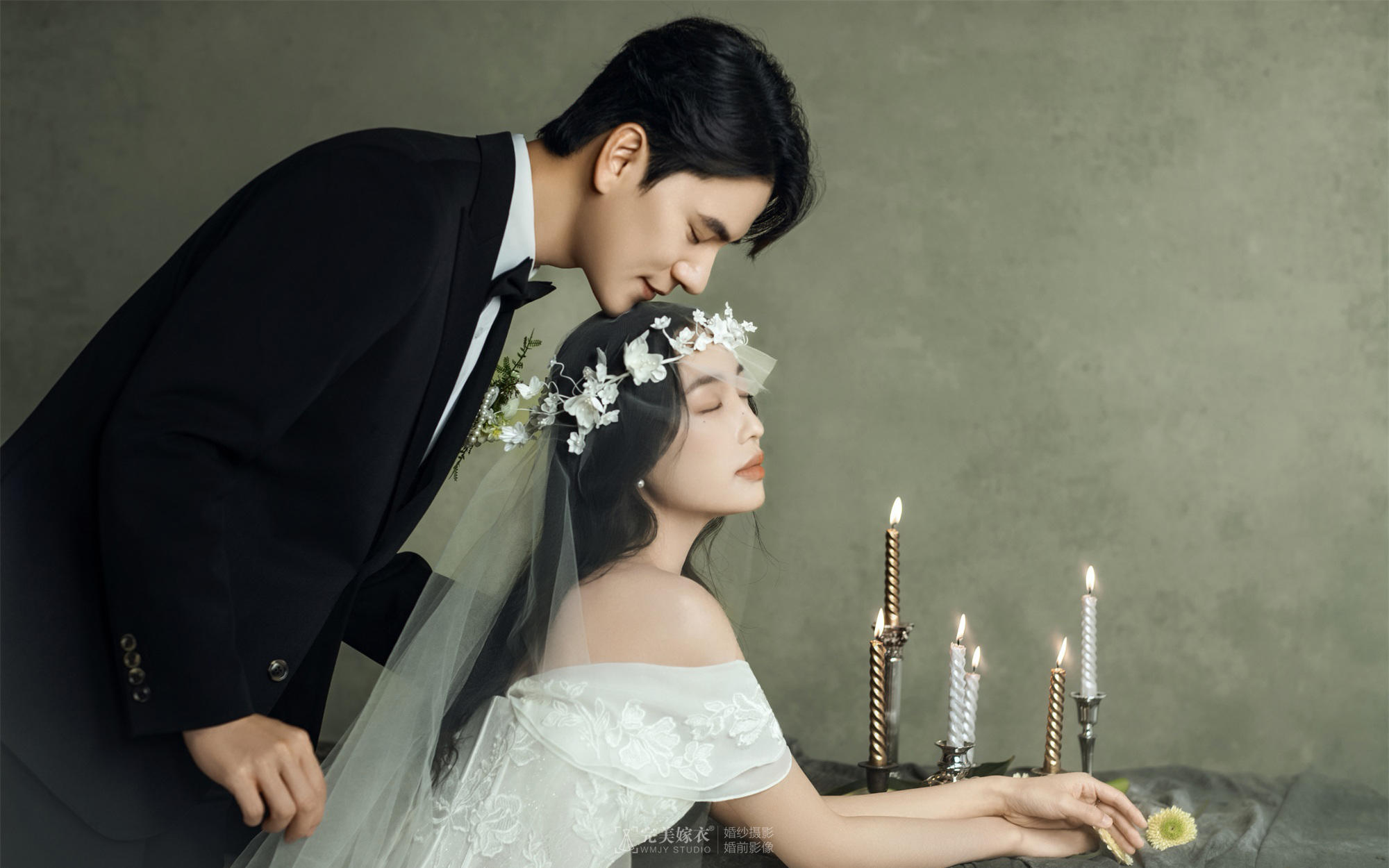 【光年之戀】油畫里的光｜我的復(fù)古婚紗照會發(fā)光哎