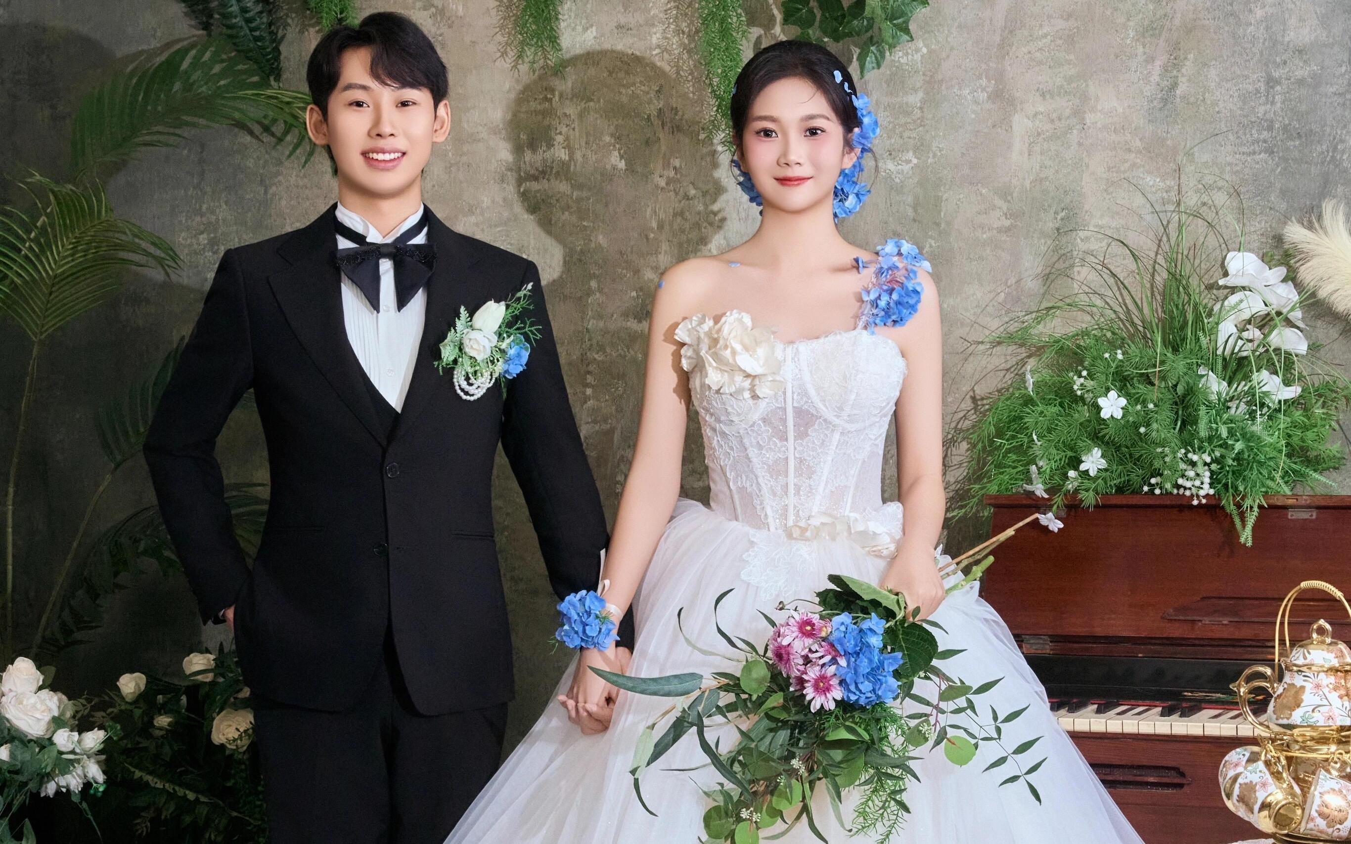 吹爆這組復(fù)古花房婚紗照美得有點不真實