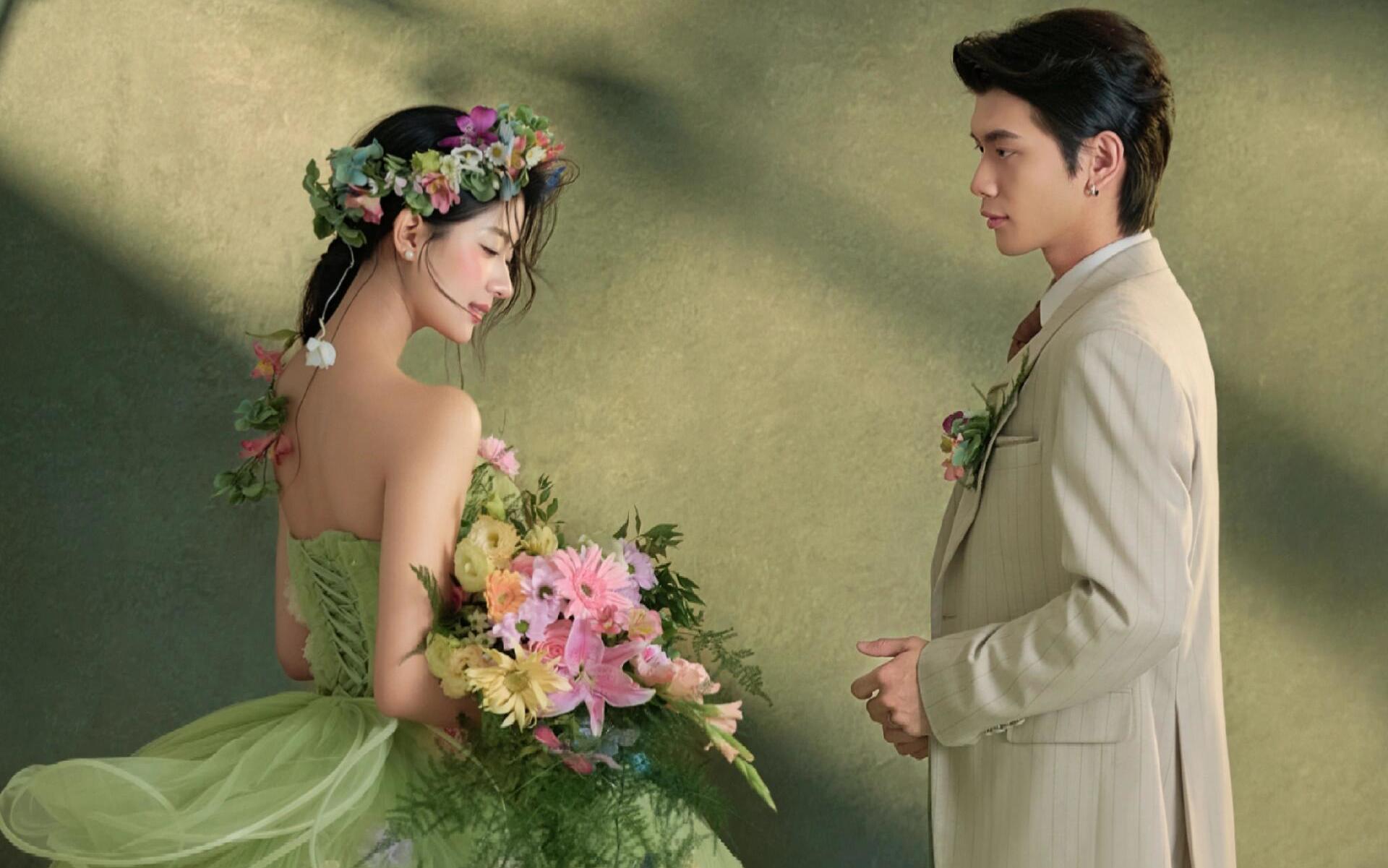 【復古婚紗照 闖入油畫世界的精靈】