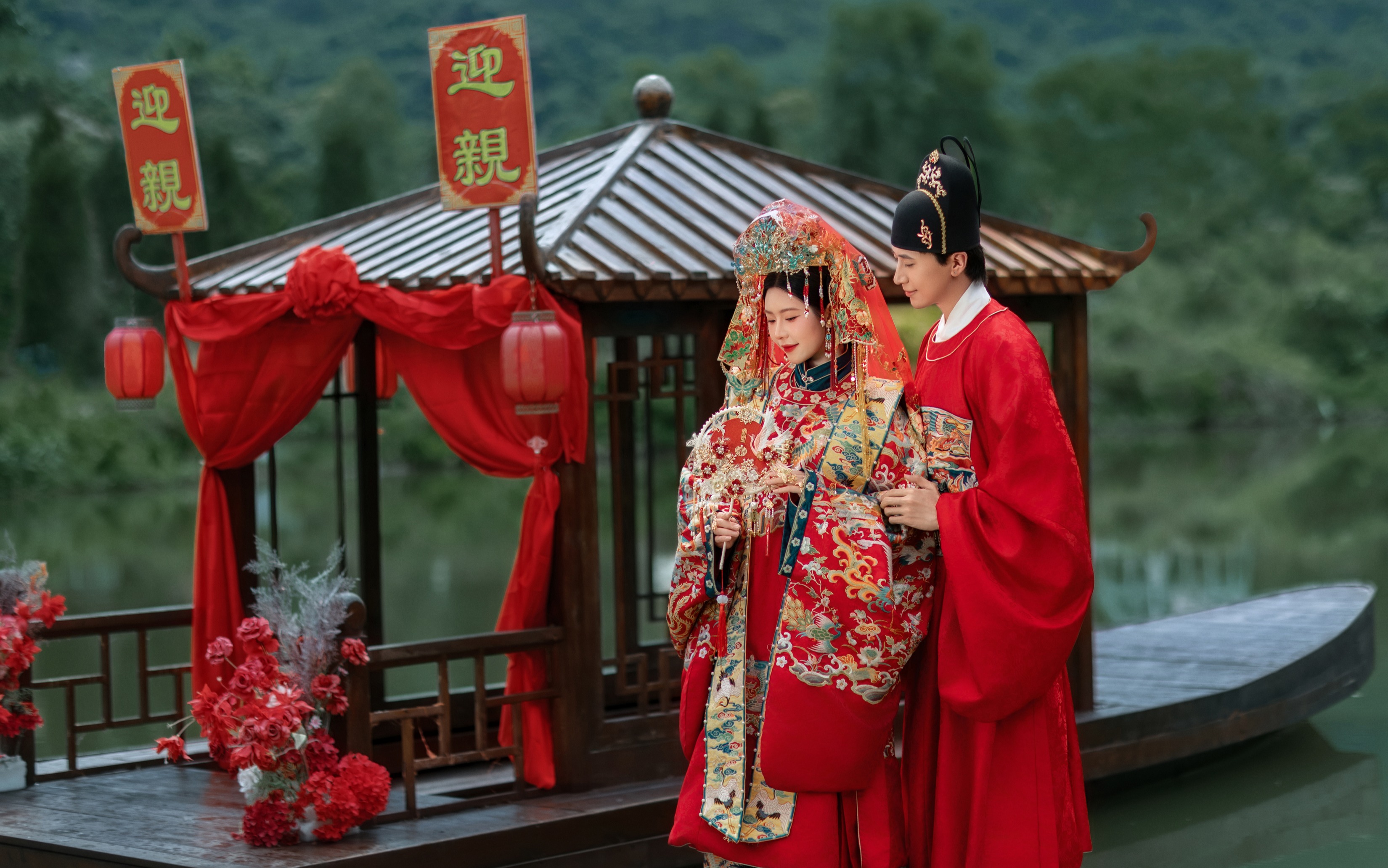 新中式水上迎亲婚纱照 国风汉服婚照