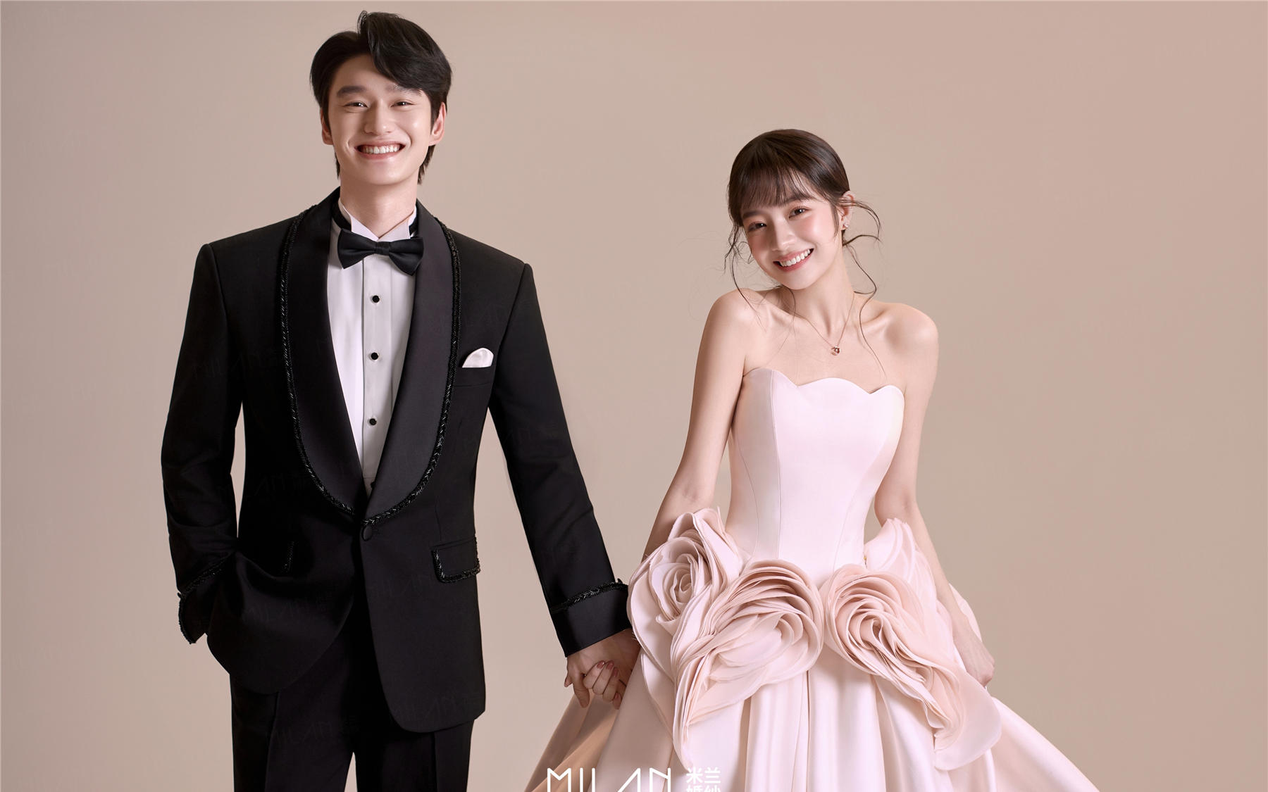 韩式婚纱照的高级感，真的藏在细节里✨