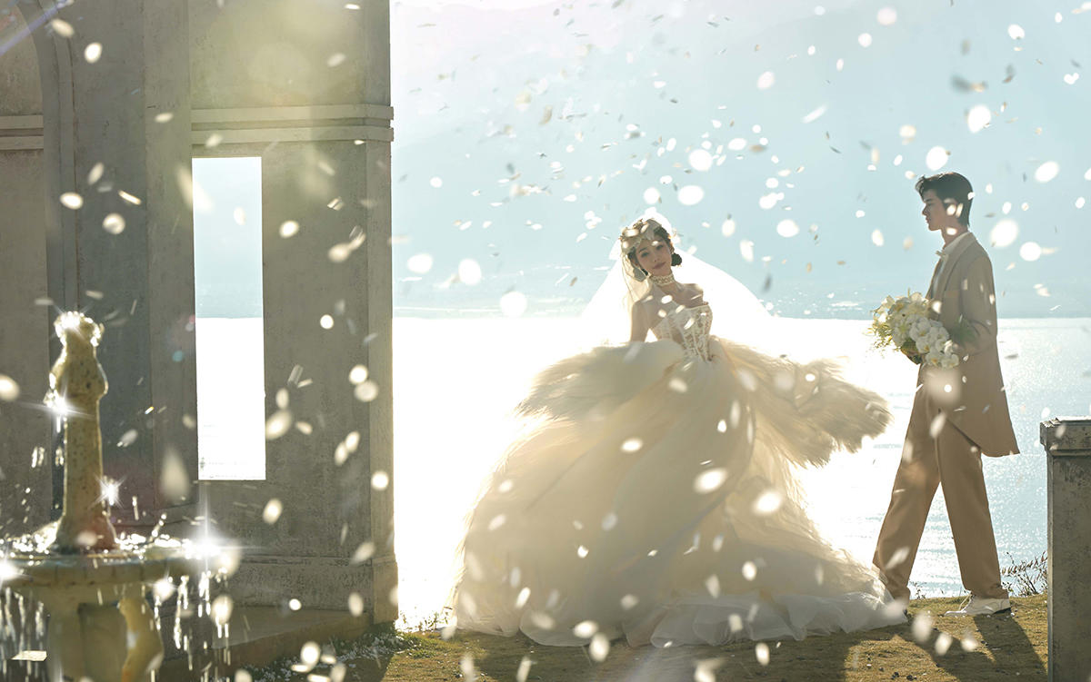 大理樣片·氛圍感拉滿！莊園婚紗照拍出電影告白感 