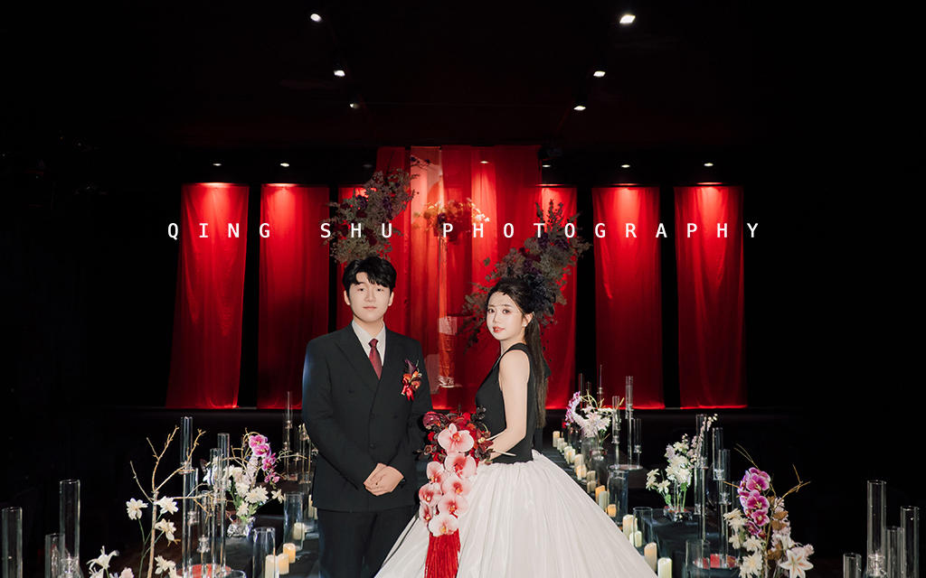 不一樣的秀場婚禮紅與黑的配色
