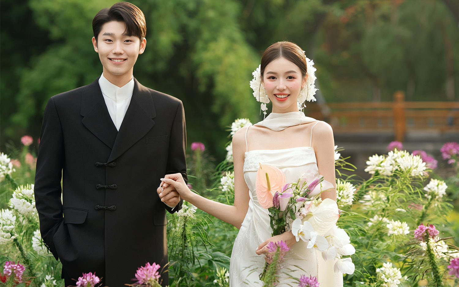 這才是東方美學(xué)天花板吧?新中式園林婚紗照