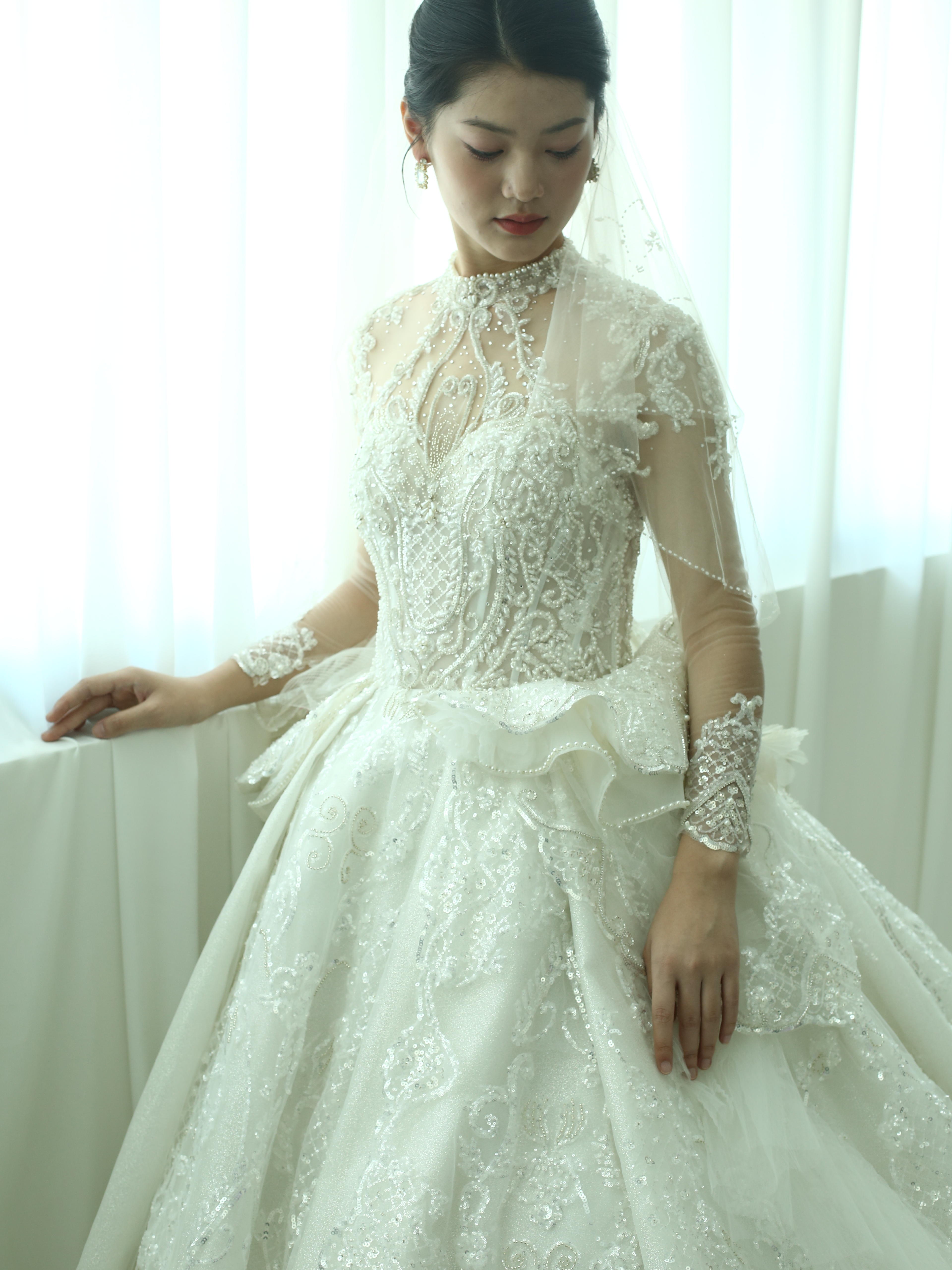 执与国际｜两穿大拖尾主纱 伊塞娃