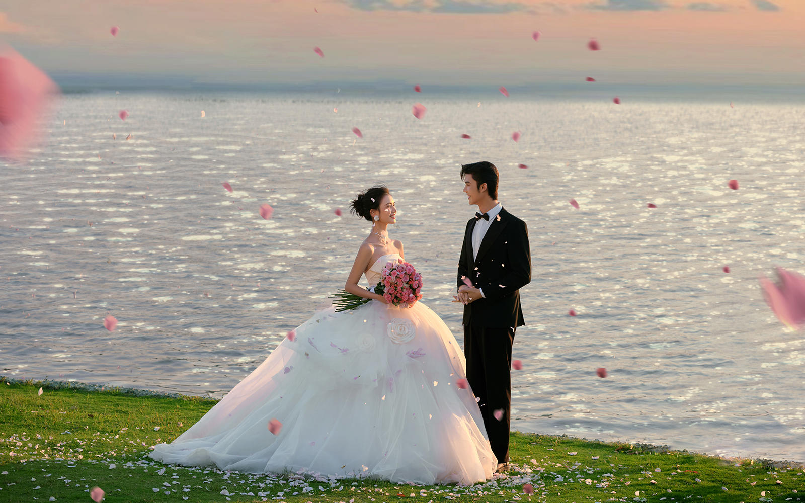 🌊湖畔婚纱照｜浪漫溺在湖光里