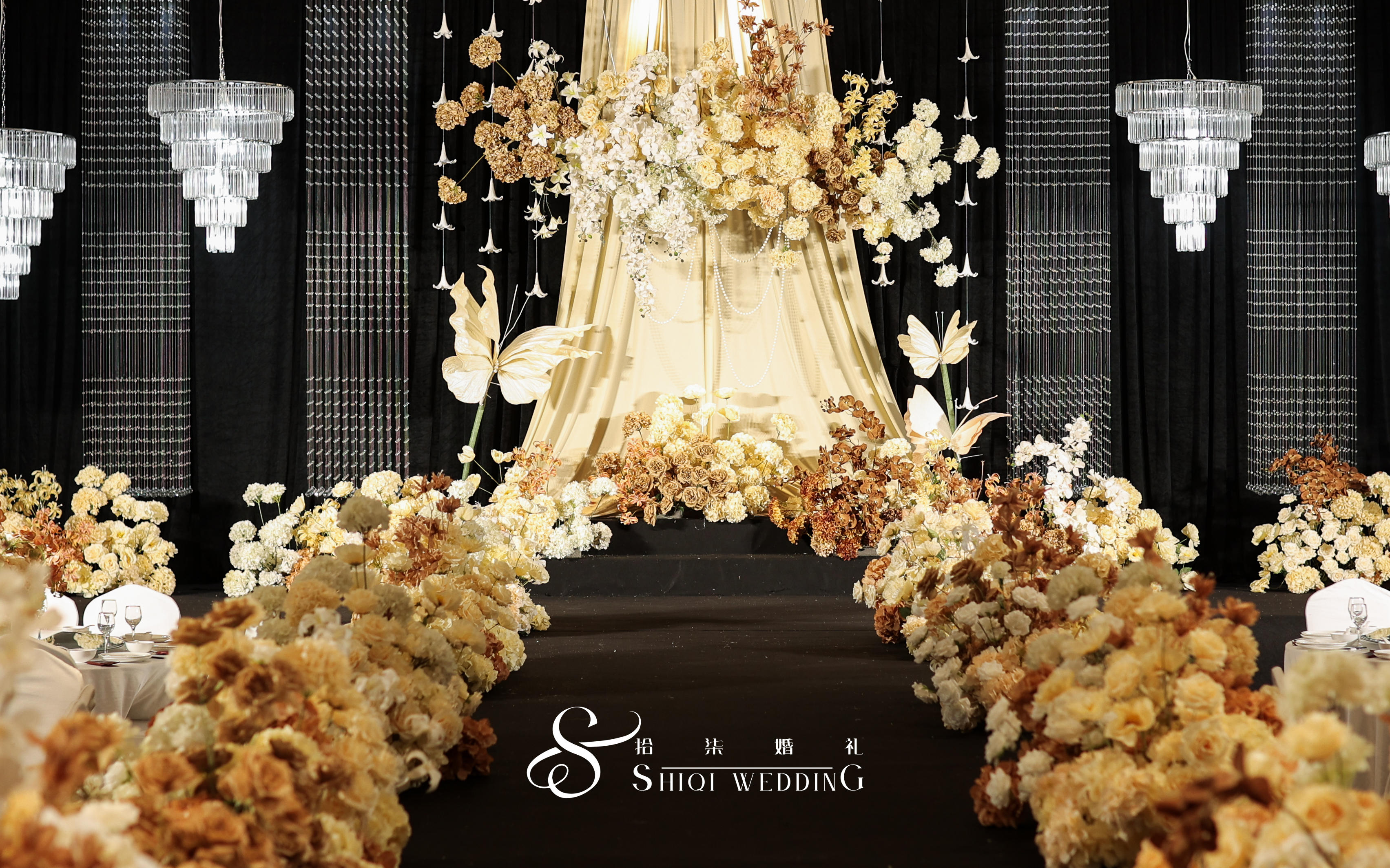 1w多的香檳色水晶婚禮「拾柒婚禮」