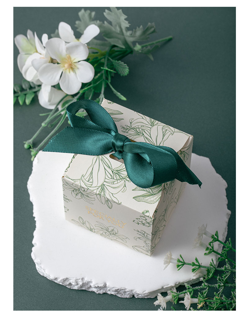 花卉轻奢婚礼喜糖盒7*7*7cm