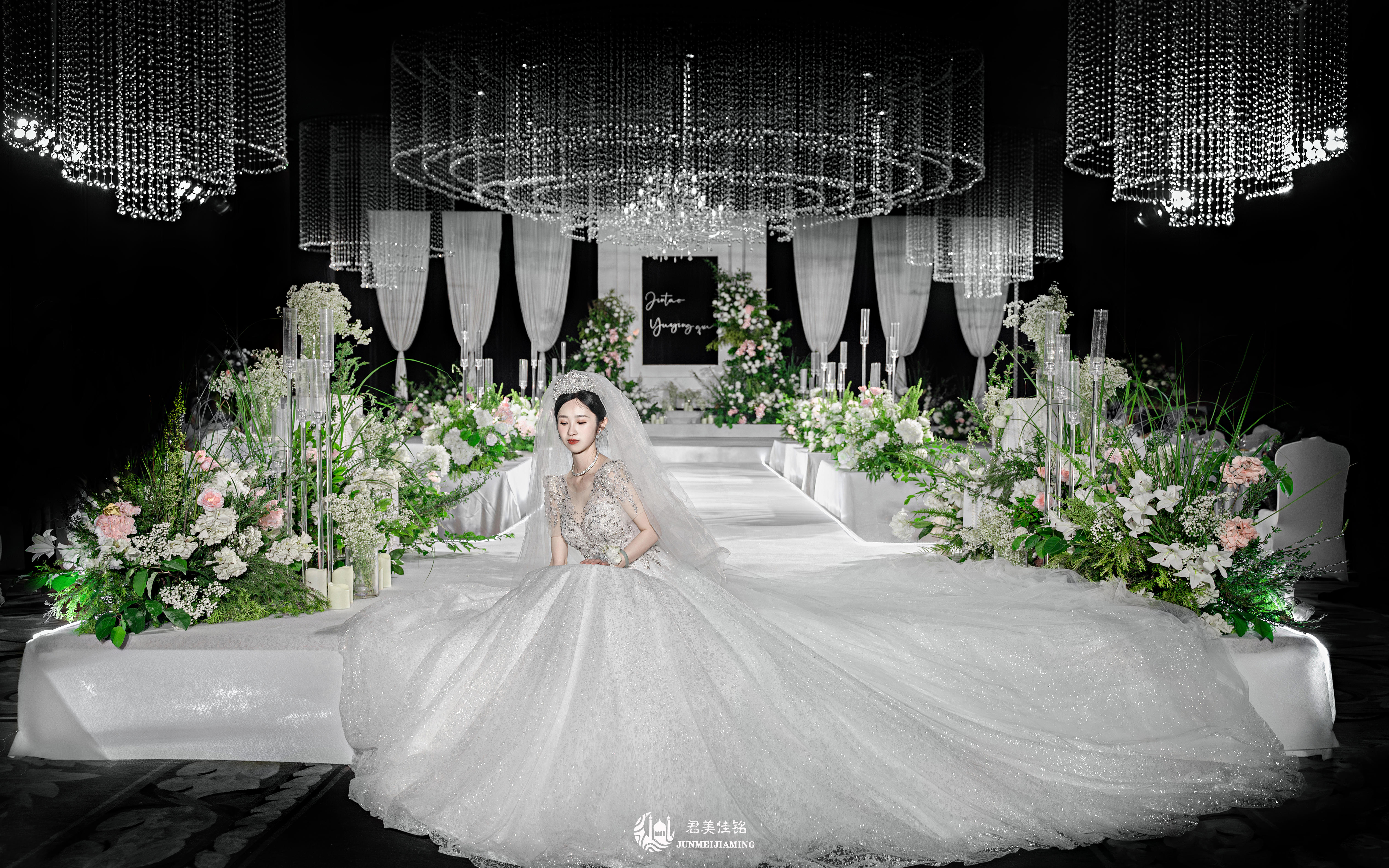 【君美佳铭】水晶吊顶婚礼/纯布置