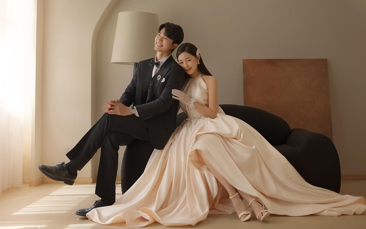小眾侘寂風(fēng)婚紗照~復(fù)古文藝感絕啦！