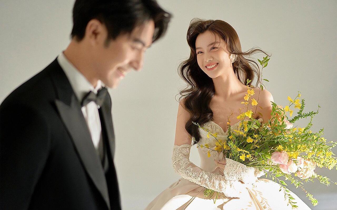 極簡油畫風(fēng)背景與光影結(jié)合?