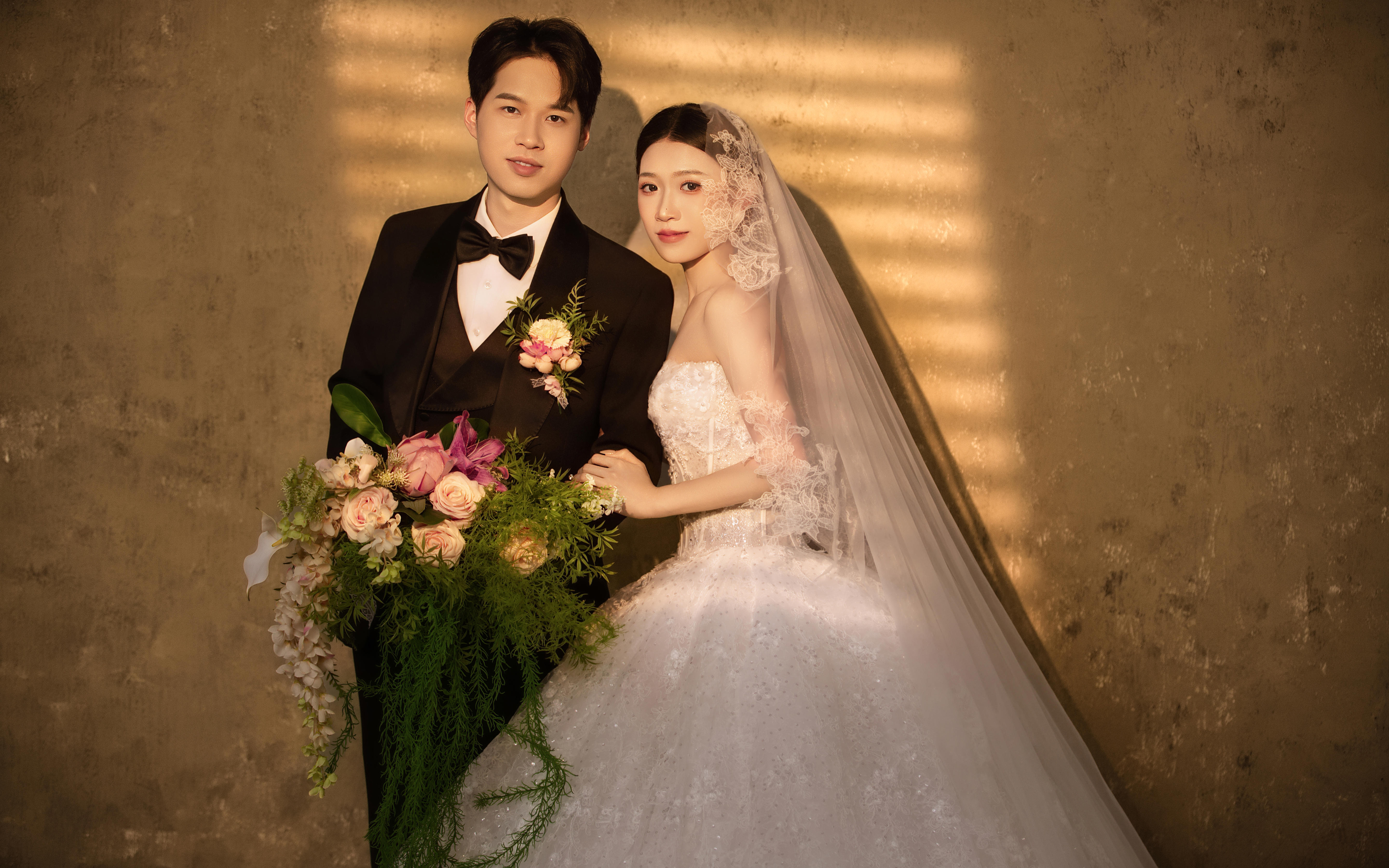 蕾絲紗與落日花