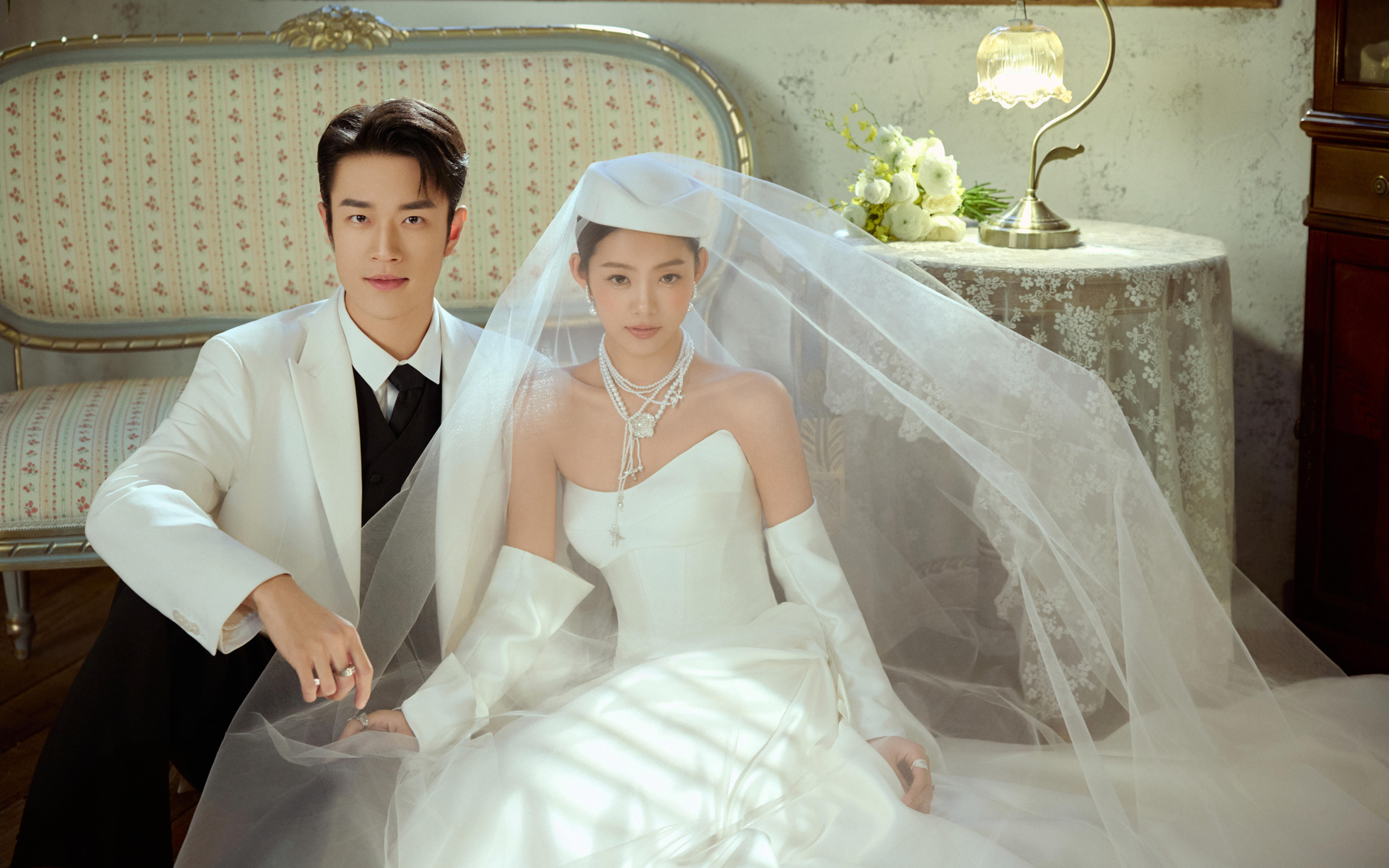 高级无平替复古老钱风婚纱照新娘比拍