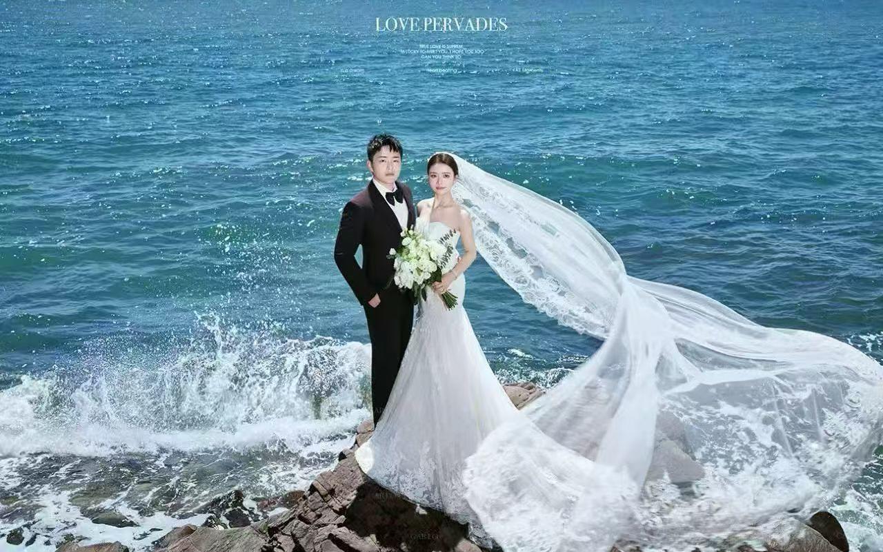 LOVE PERVADES | 礁石与海的忠诚叙