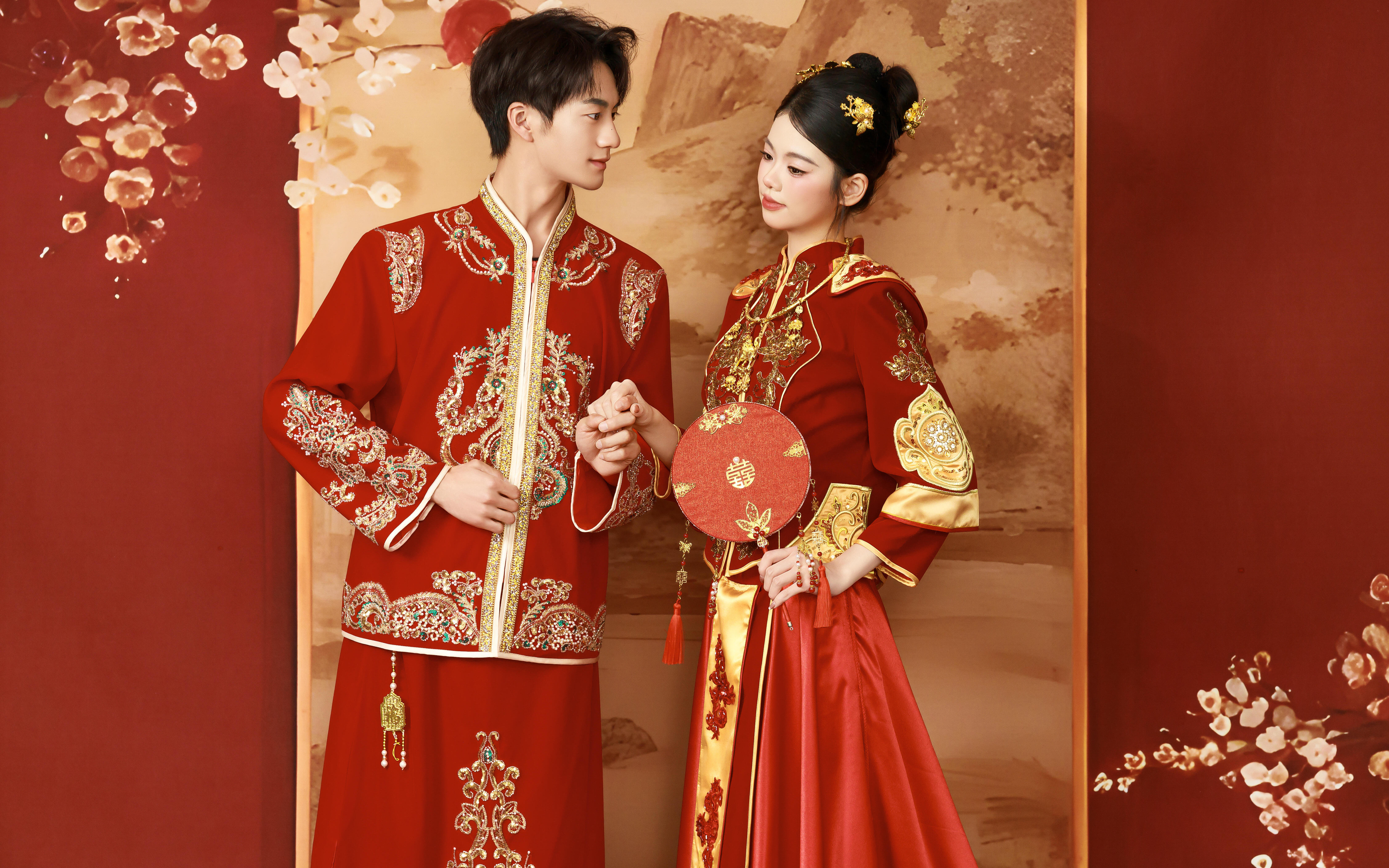 父母眼中的般配！ 新中式秀禾婚紗照太好看啦