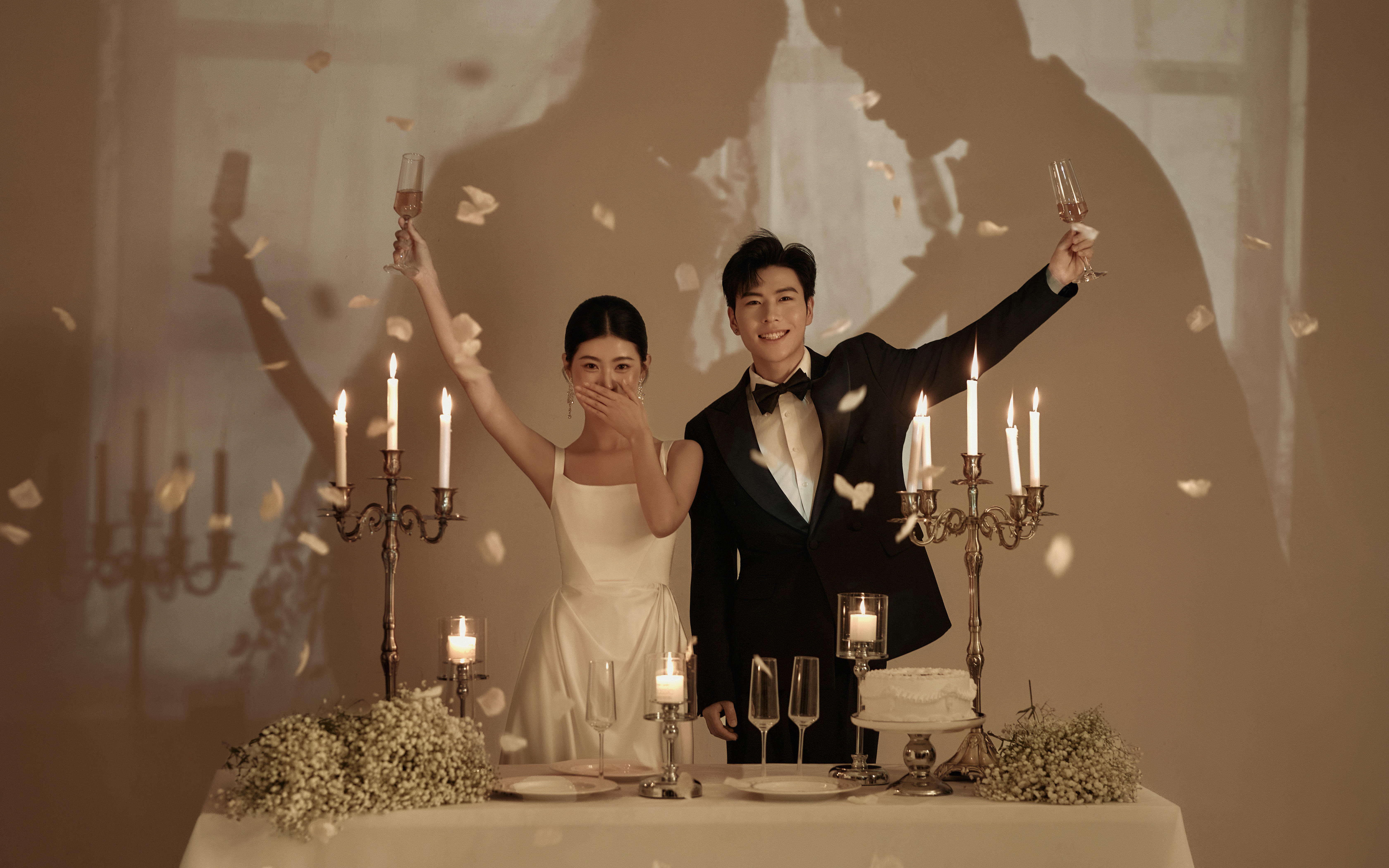 光影婚纱照的氛围感真的绝绝子👍