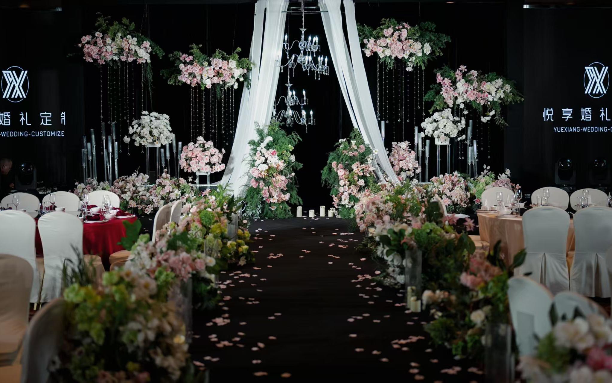 【悦享婚礼】沉浸式韩系布幔水晶婚礼～