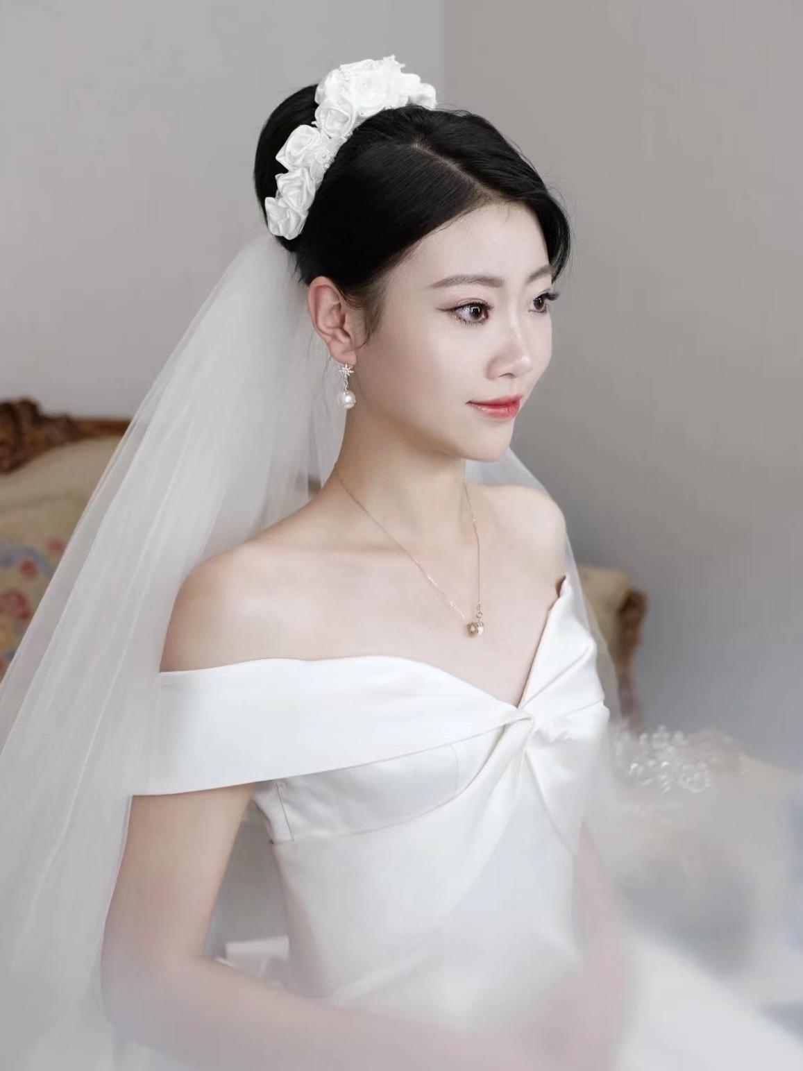 【赤烛婚纱】一字肩蝴蝶结缎面款