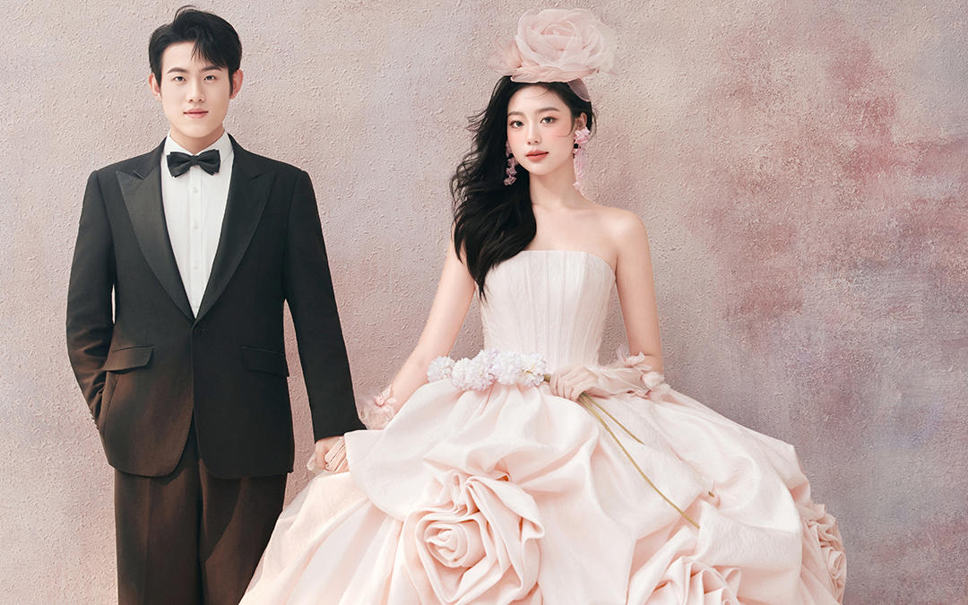 室内极简韩式彩纱婚纱照