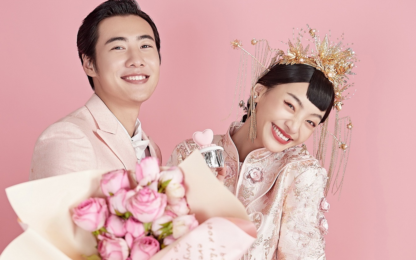 【伊蔓婚纱摄影】粉色秀禾