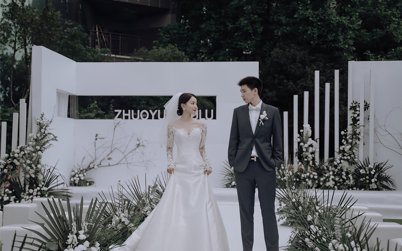 喜礼婚嫁/轻奢红金色婚礼/含主持摄像