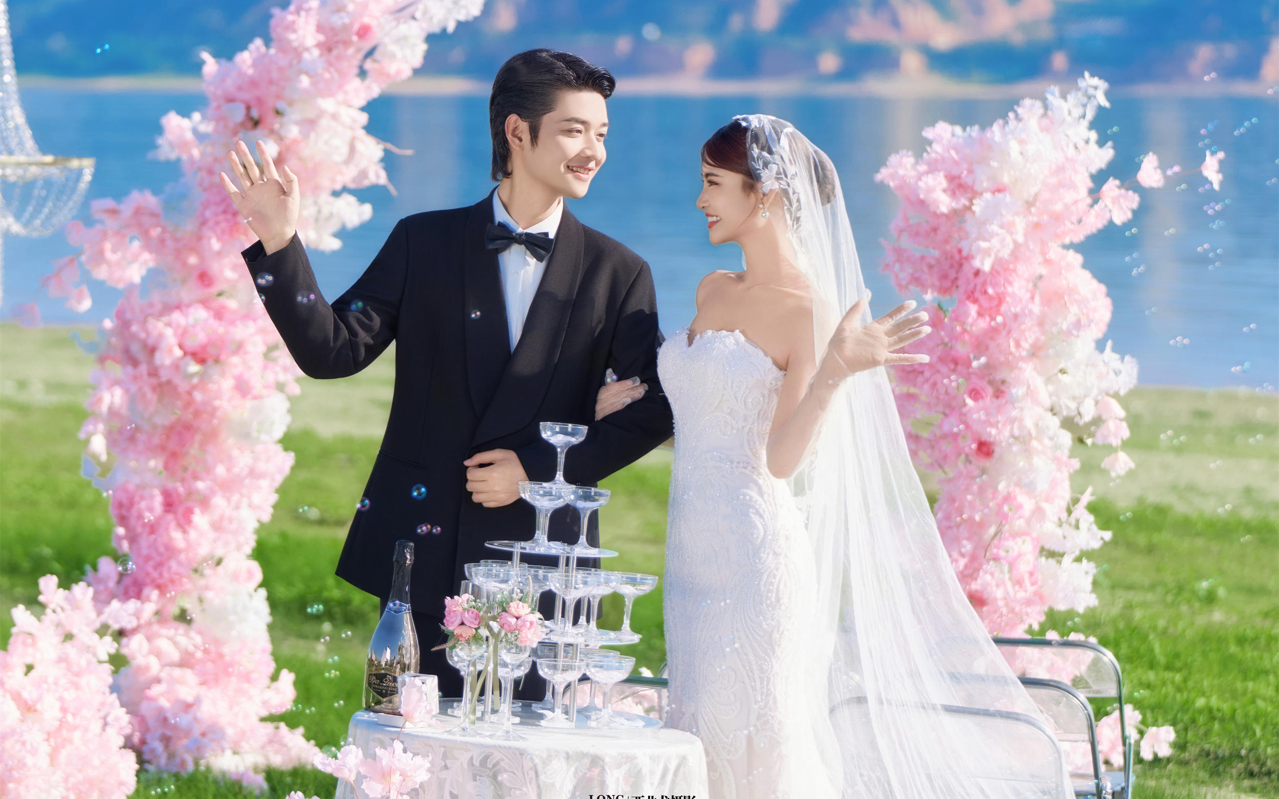儀式感超強(qiáng)婚紗照｜把婚禮現(xiàn)場搬進(jìn)婚紗照