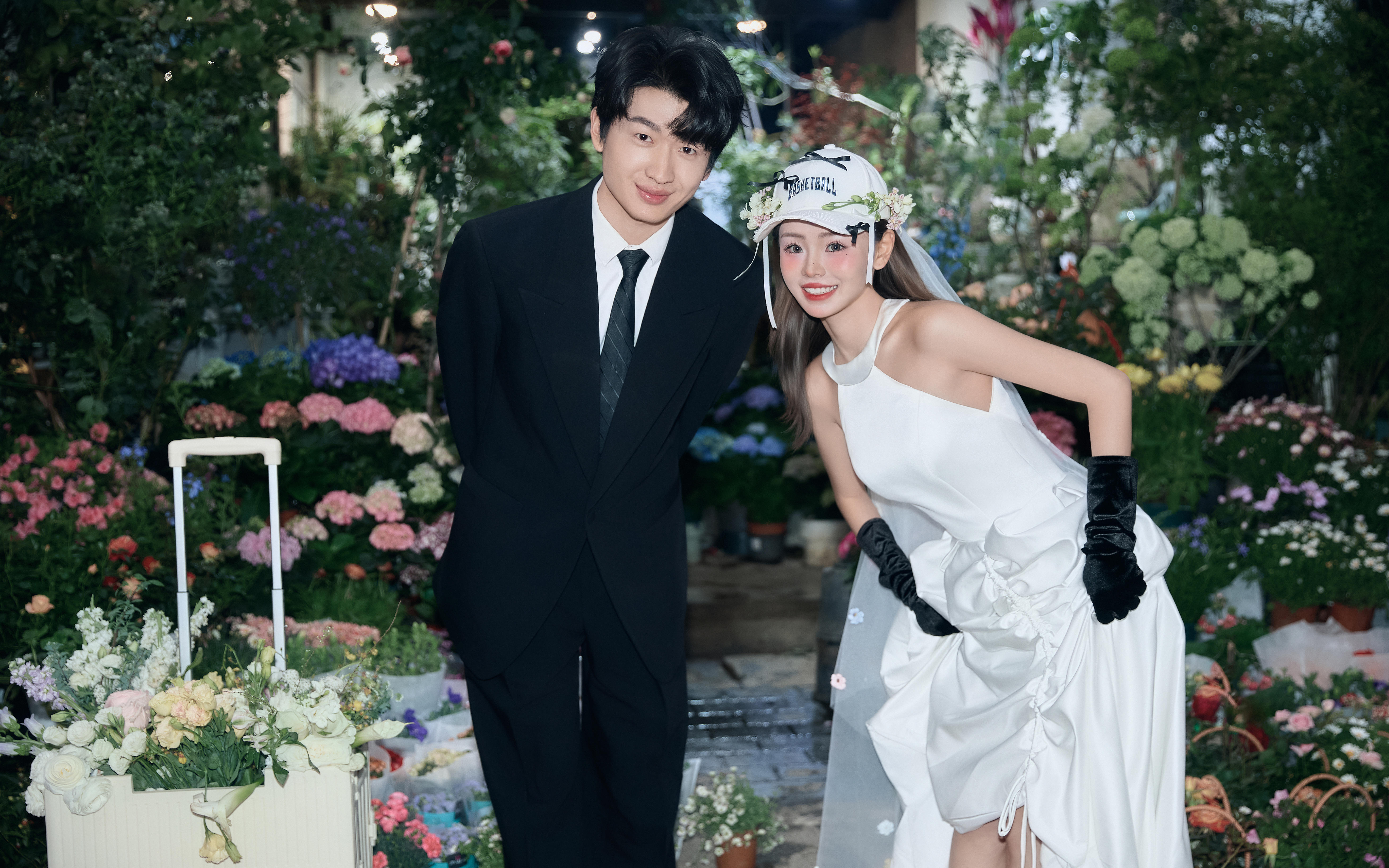 客片分享 | 把四季的浪漫都藏进婚纱照里