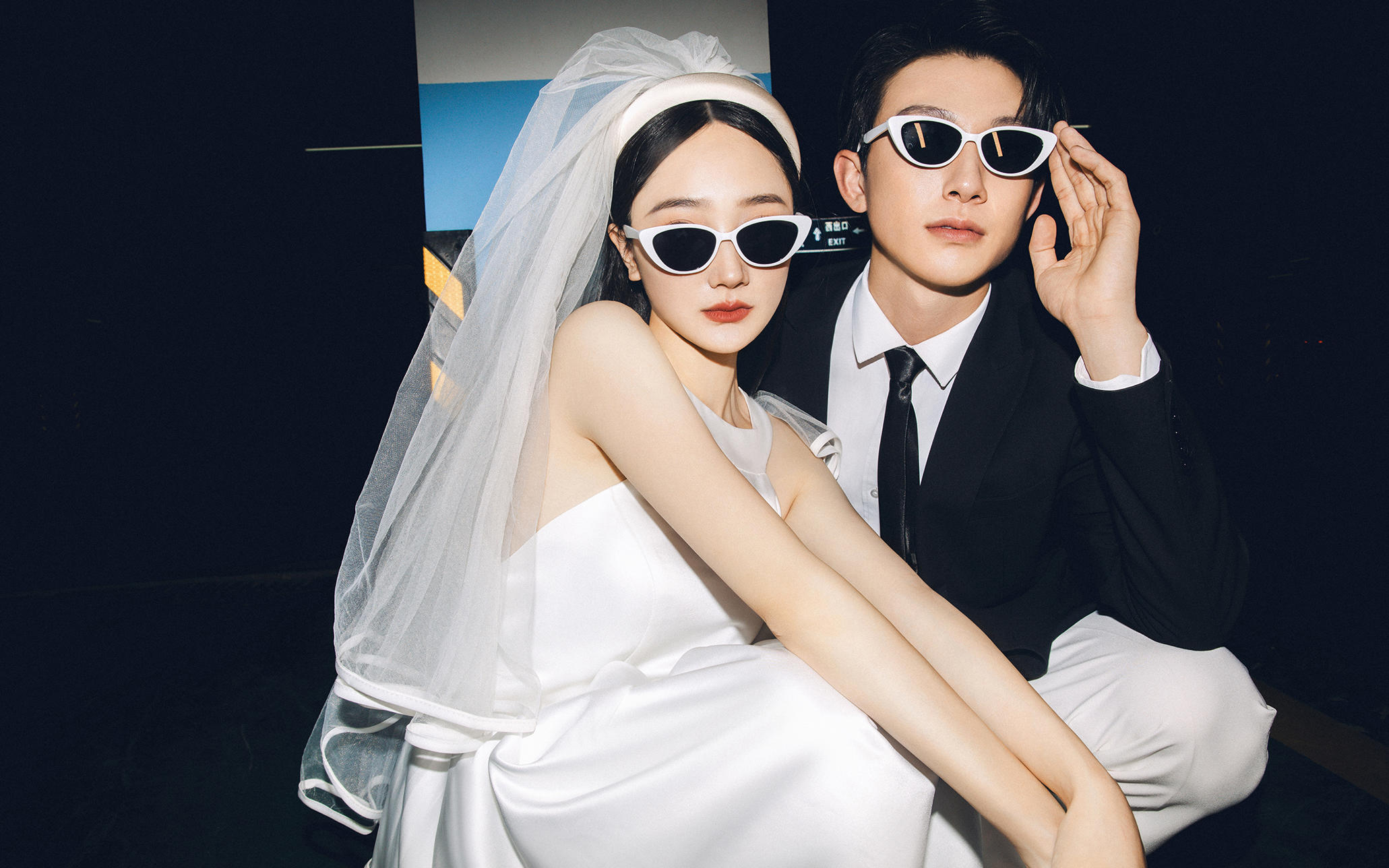 可盐可甜🕶停车场酷飒婚纱照真的好戳我！ 