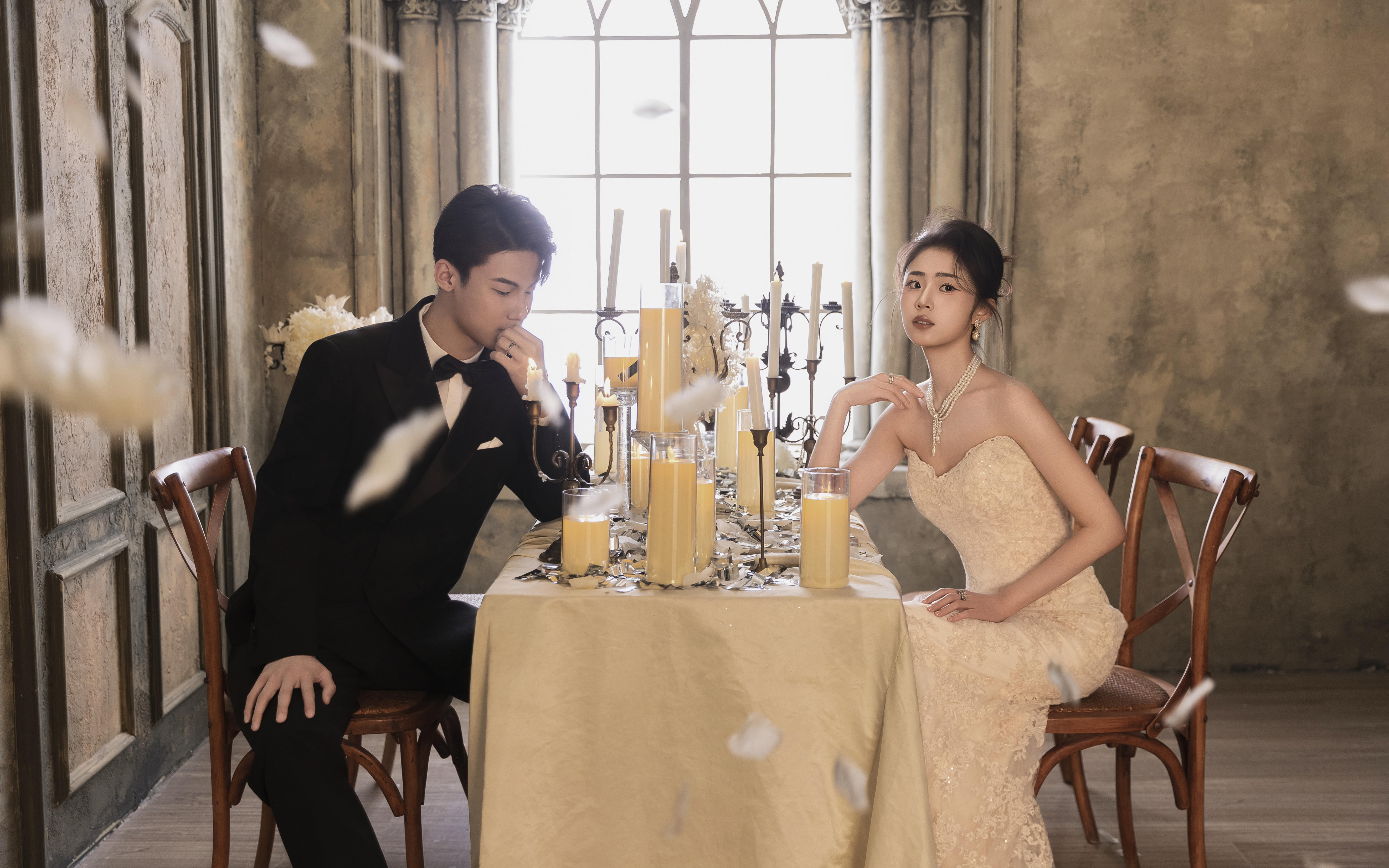 室内法式复古风婚纱照