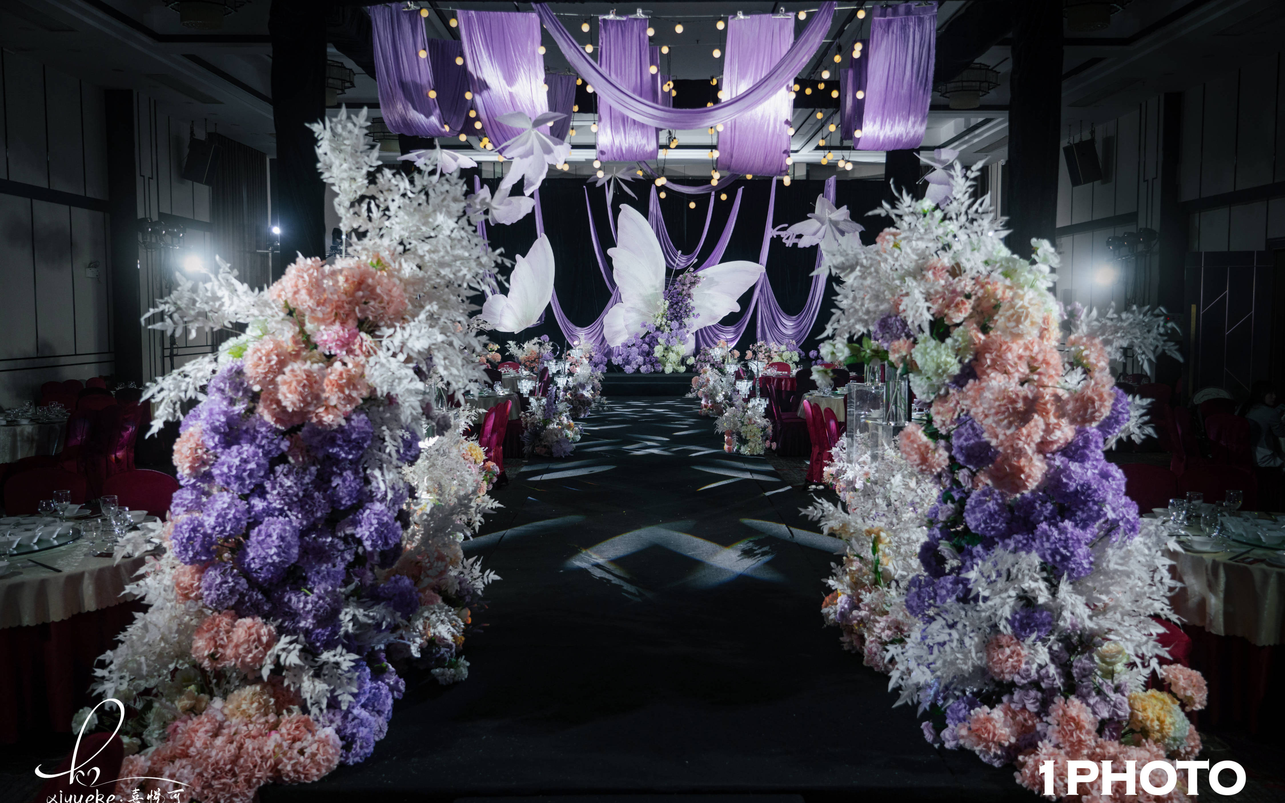 一场被蝴蝶🦋装饰的婚礼