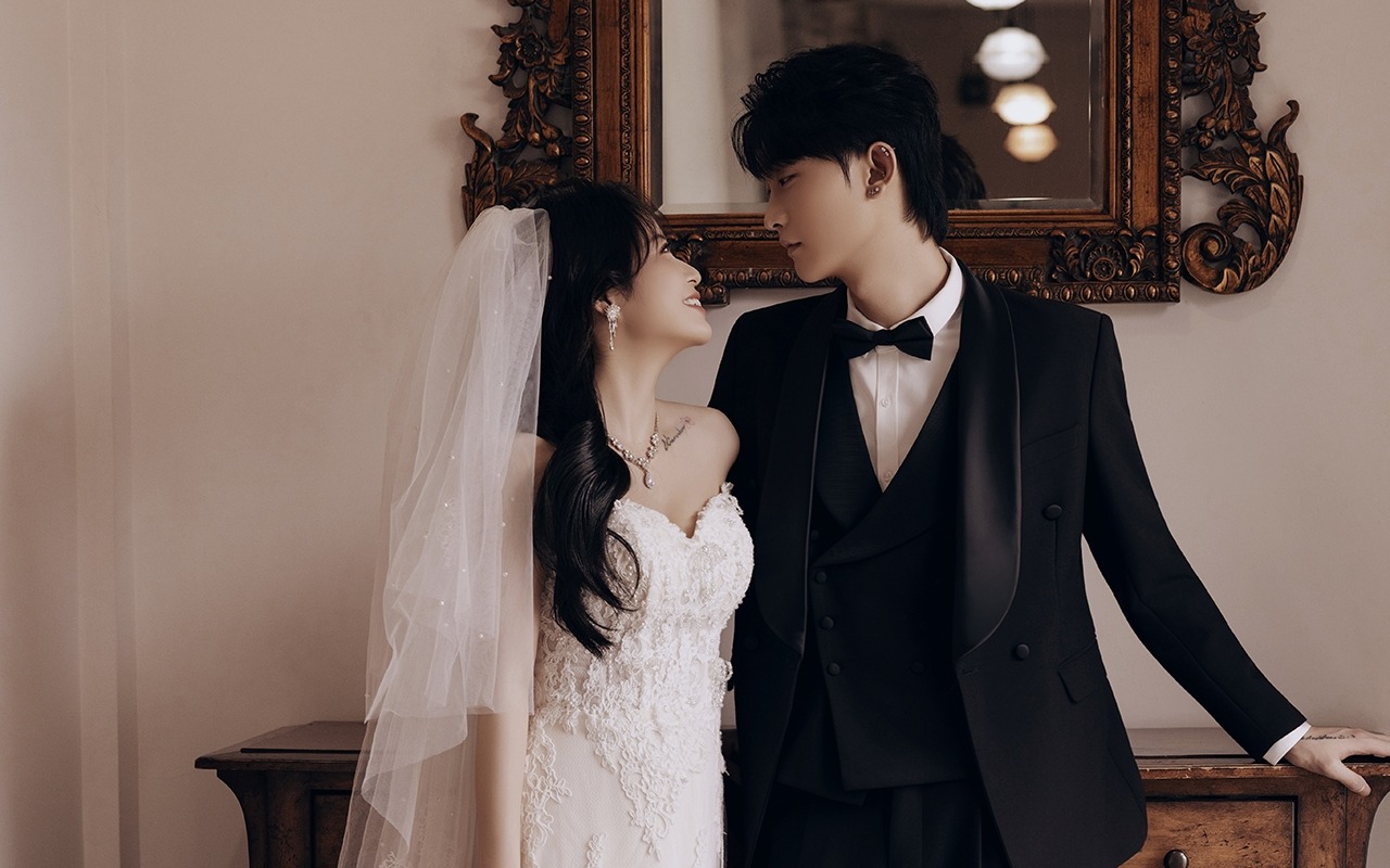 🎥 镜头定格在最后一帧 | 胶片感复古婚纱照