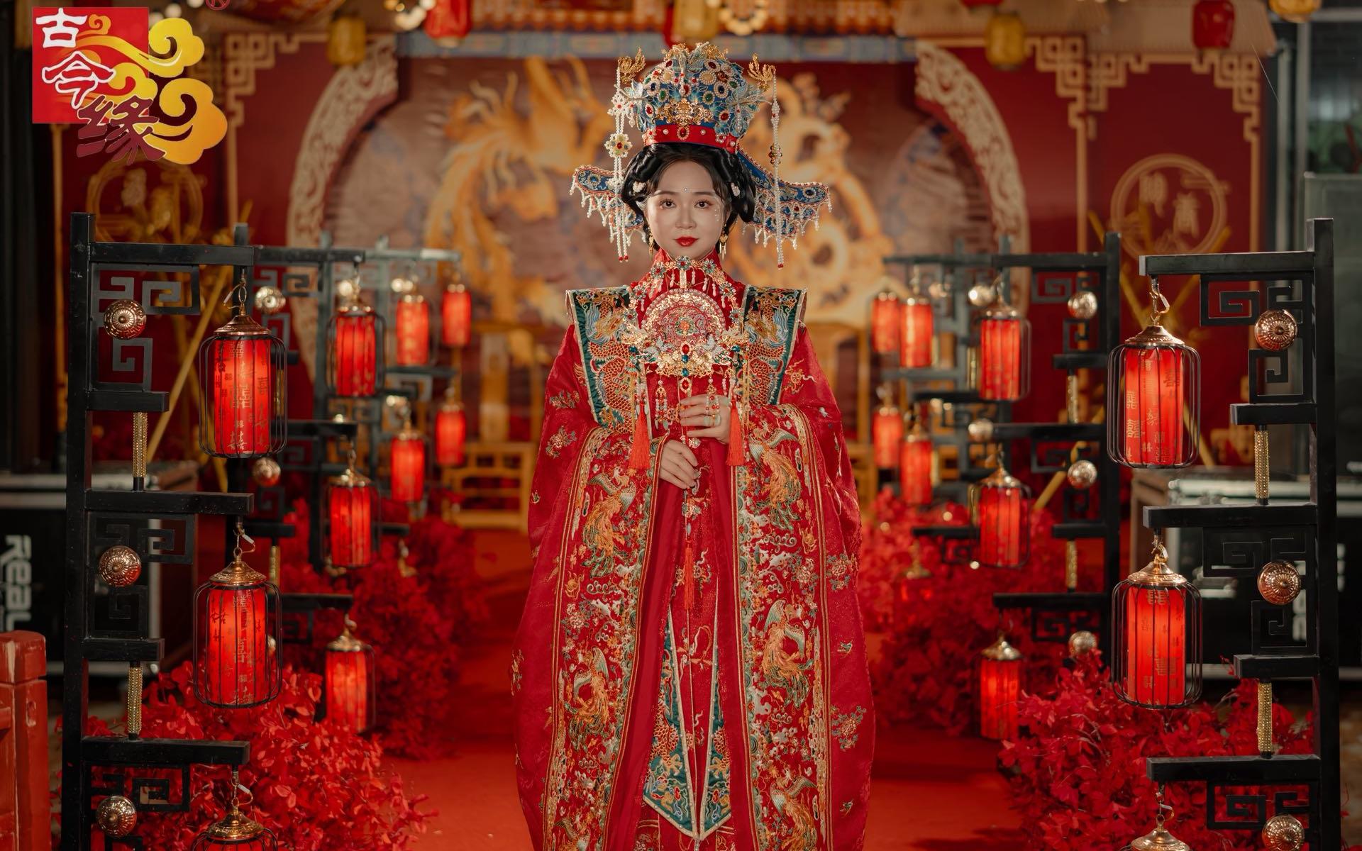 滿吊漢婚婚禮現(xiàn)場(chǎng)