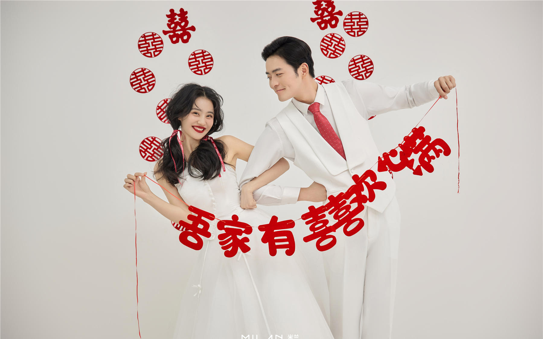 解鎖新中式婚紗照的清新打開方式｜喜嫁 yyds