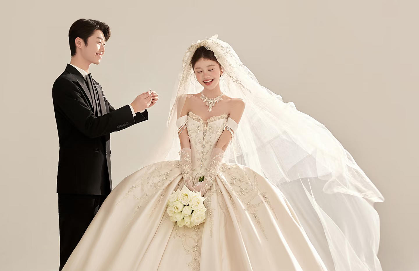 【优格】美出圈的光影主纱婚纱照~高级甜蜜太温柔啦