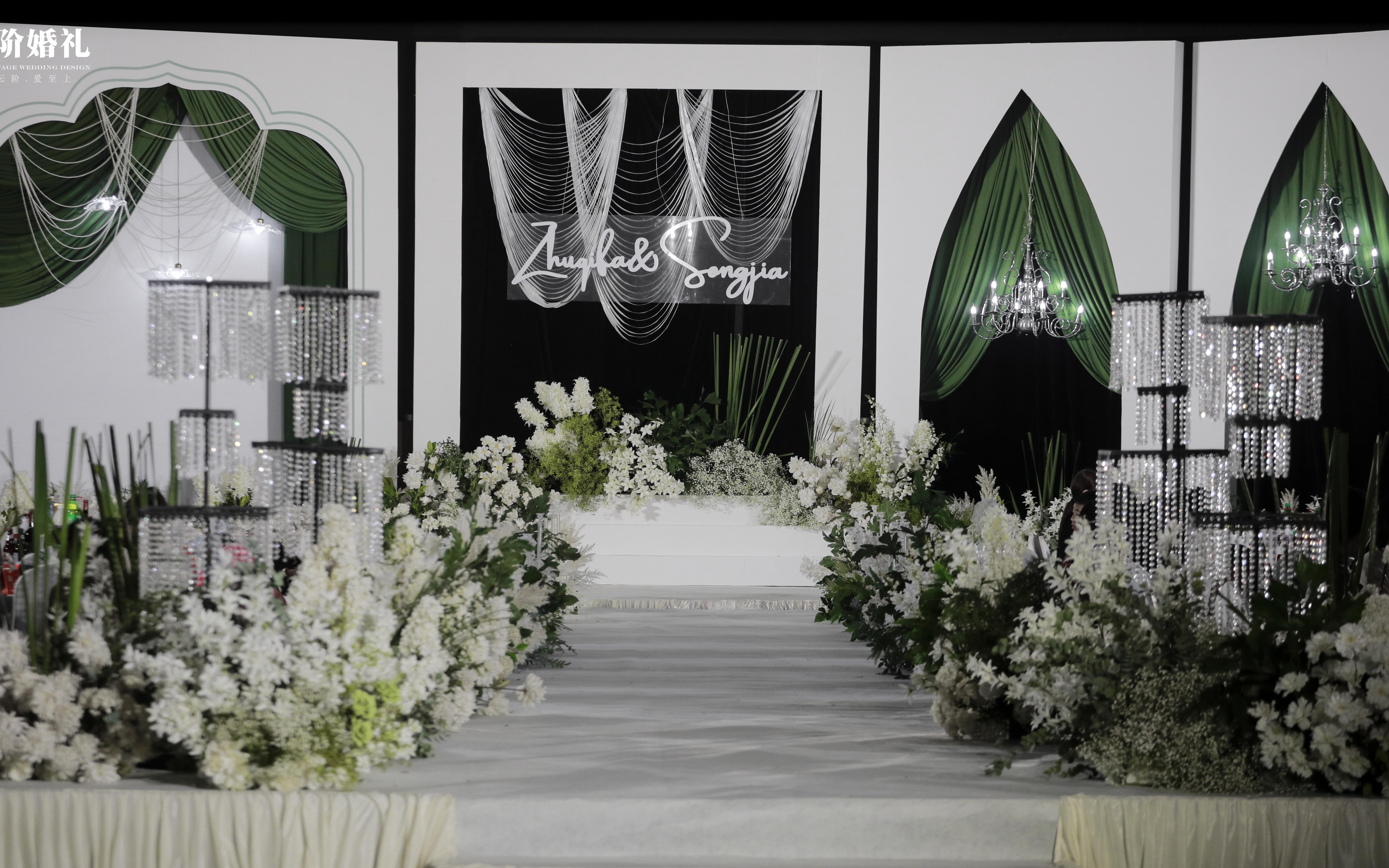云阶婚礼||心动值爆棚的韩式白绿色婚礼