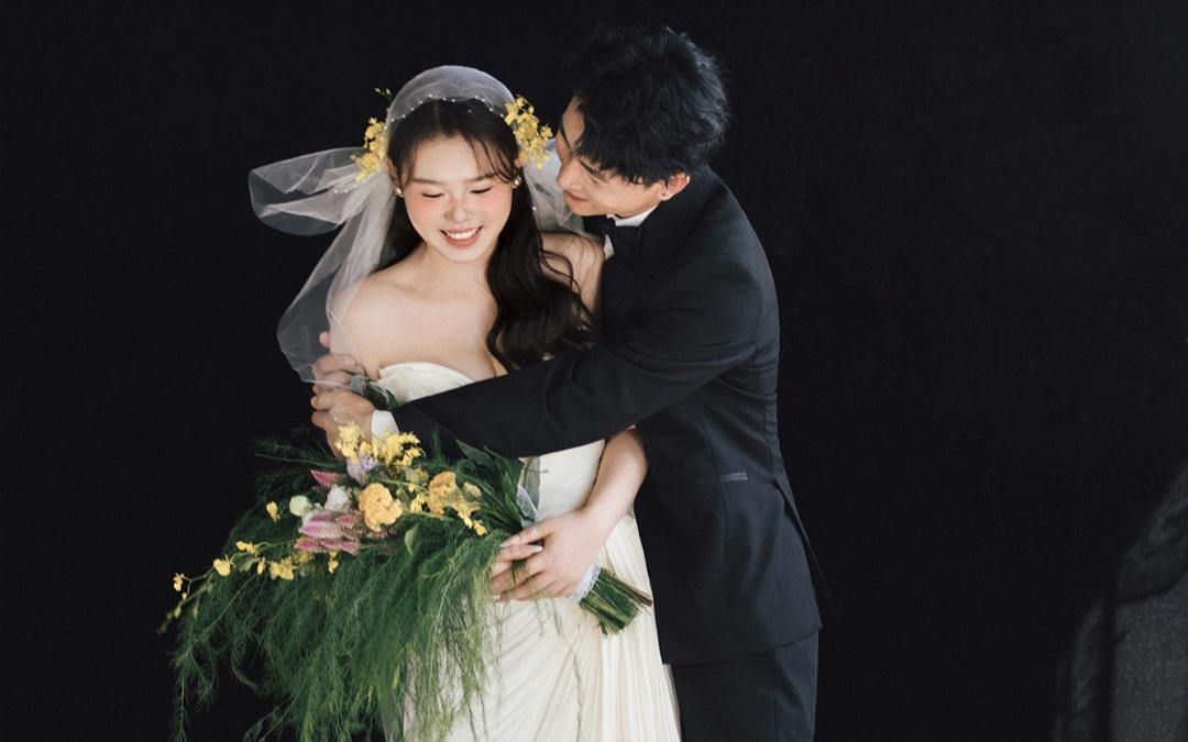 谈到这么幸福再结婚❗️一眼就爱上的婚纱照