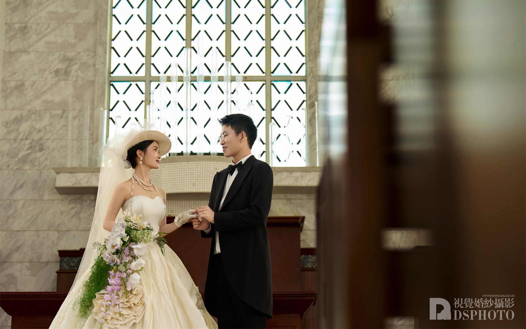 复刻梦中婚礼｜仪式感拉满的法式教堂婚纱照❤️