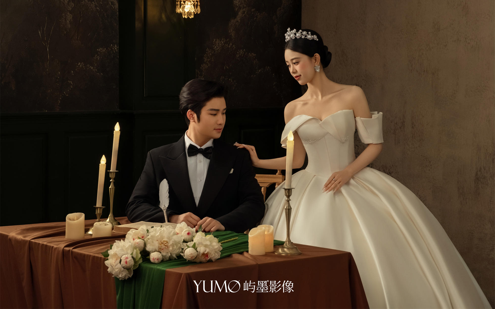 你寫余生，我守此刻。 一字未落，心已應(yīng)允。