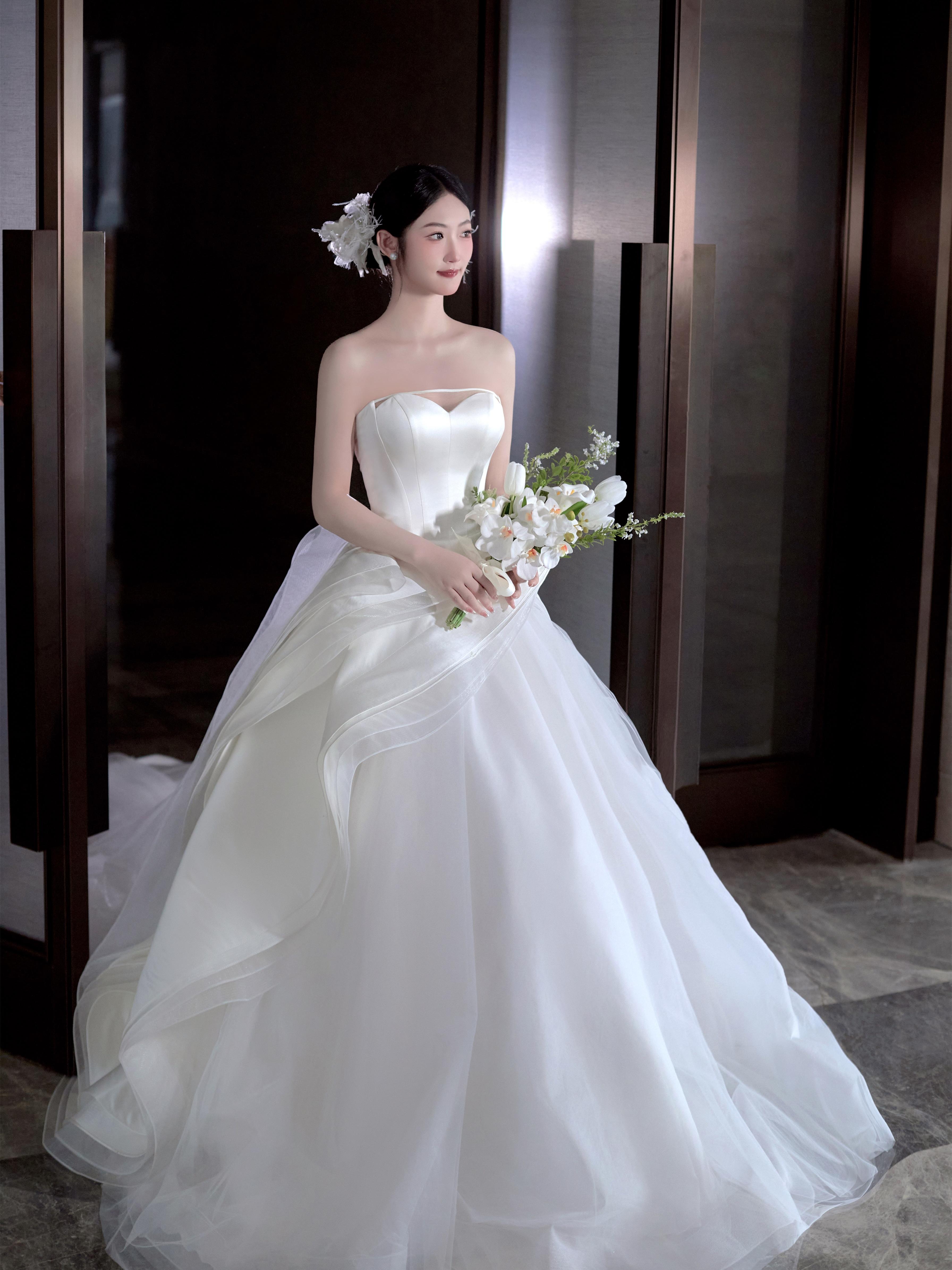 【十月婚纱精选】主婚纱+秀禾+敬酒服