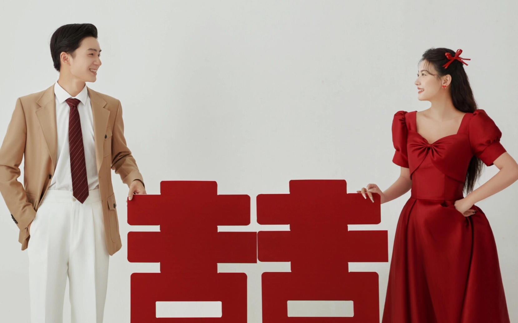 👰“囍”味爆棚！喜嫁婚纱照甜到心尖💕