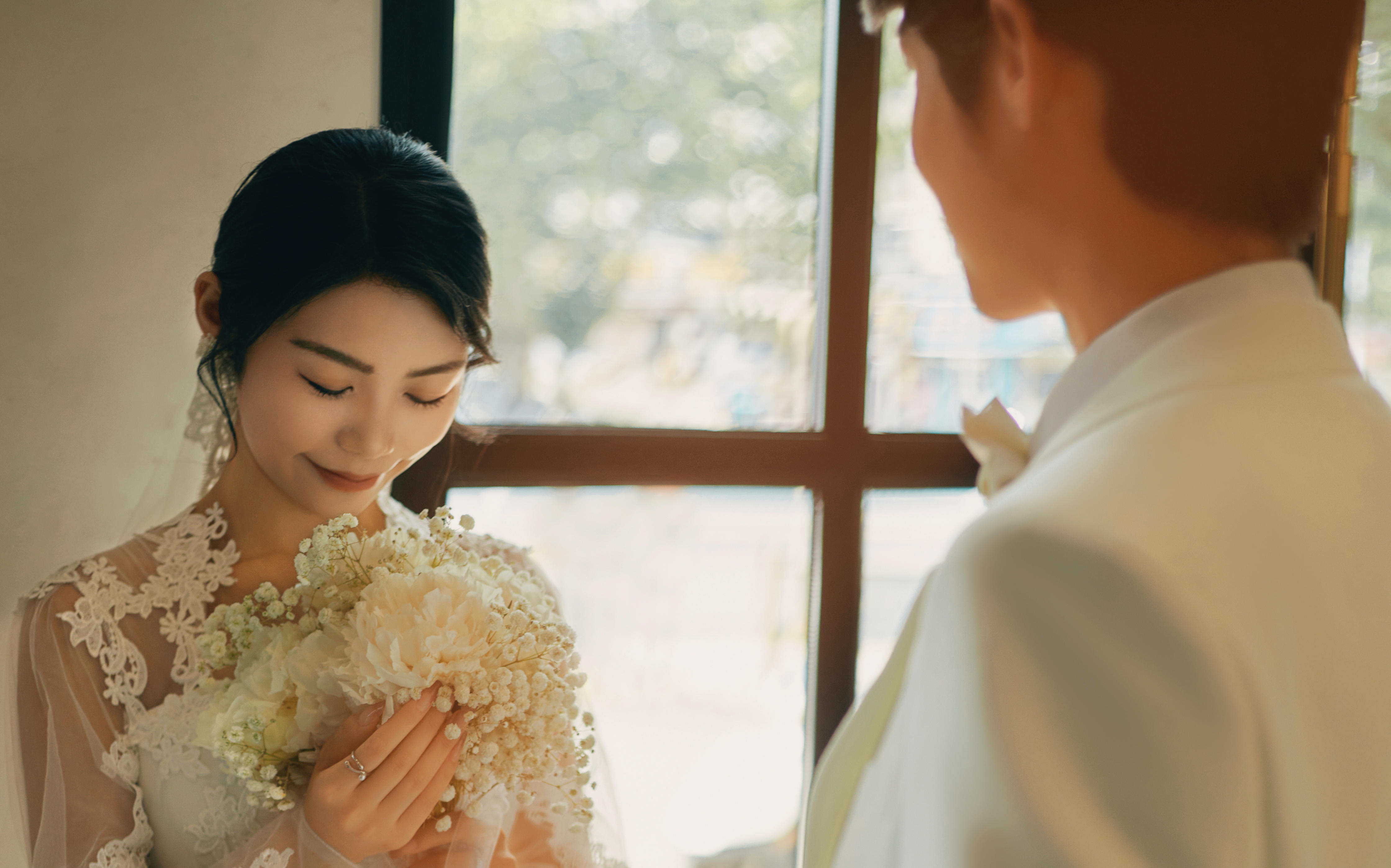 审美在线💫不跟风的选择了轻法式婚纱照